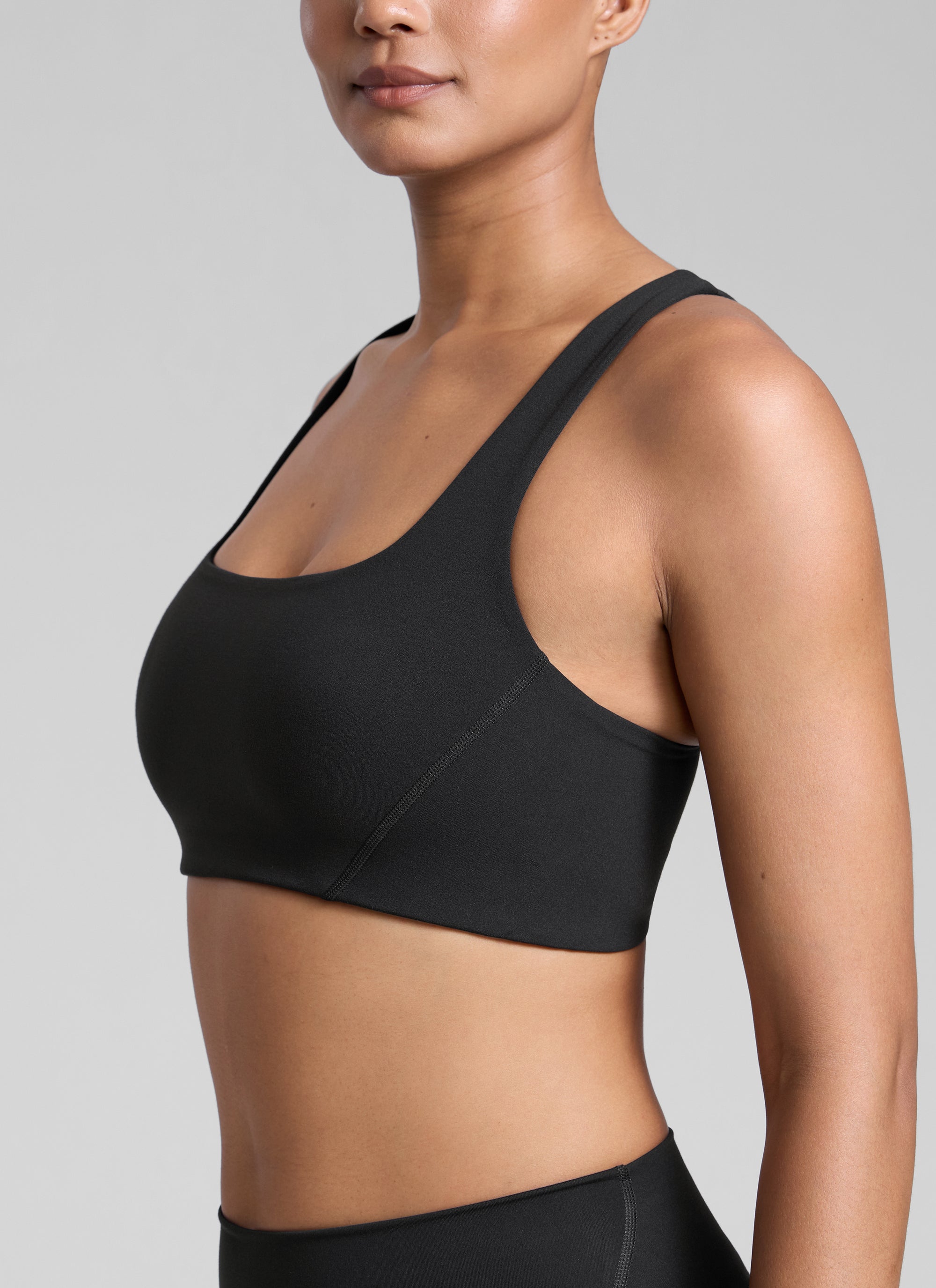CRZ YOGA Damen Butterlift Doppellagiger BH mit quadratischem Ausschnitt Schwarz