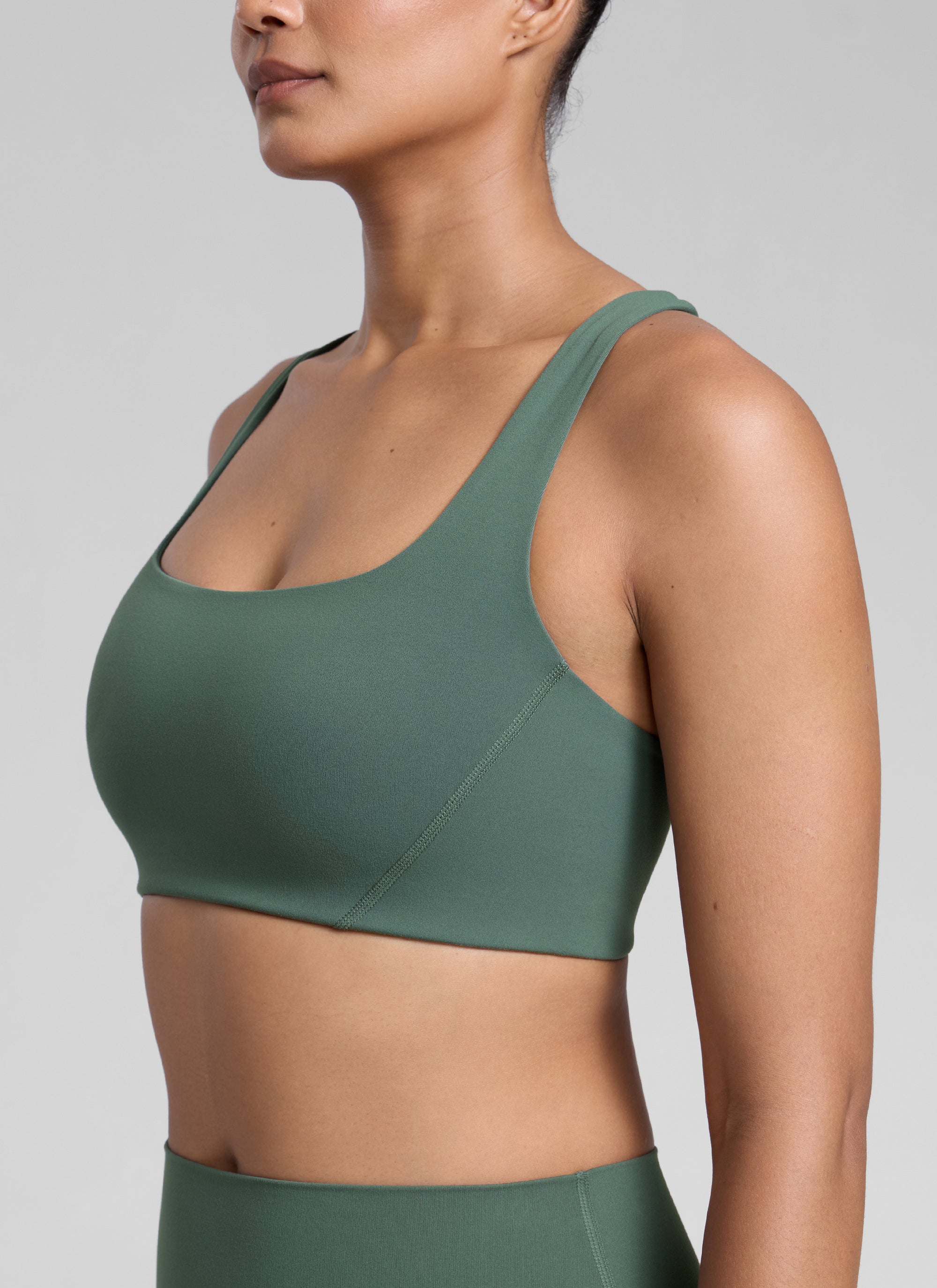 CRZ YOGA Damen Butterlift Doppellagiger BH mit quadratischem Ausschnitt Dunkles Waldgrün