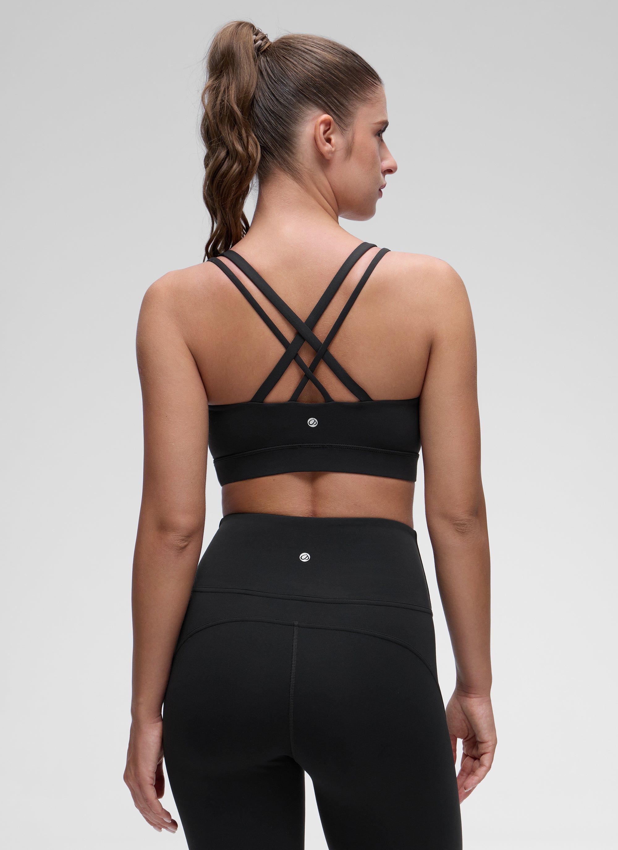 CRZ YOGA Damen Butterluxe Softness Mold U-Ausschnitt Sports BH Schwarz