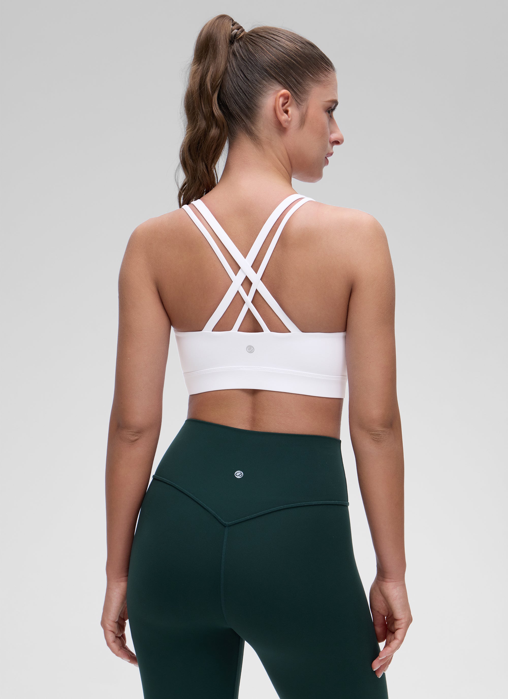 CRZ YOGA Damen Butterluxe Softness Mold U-Ausschnitt Sports BH Weiss