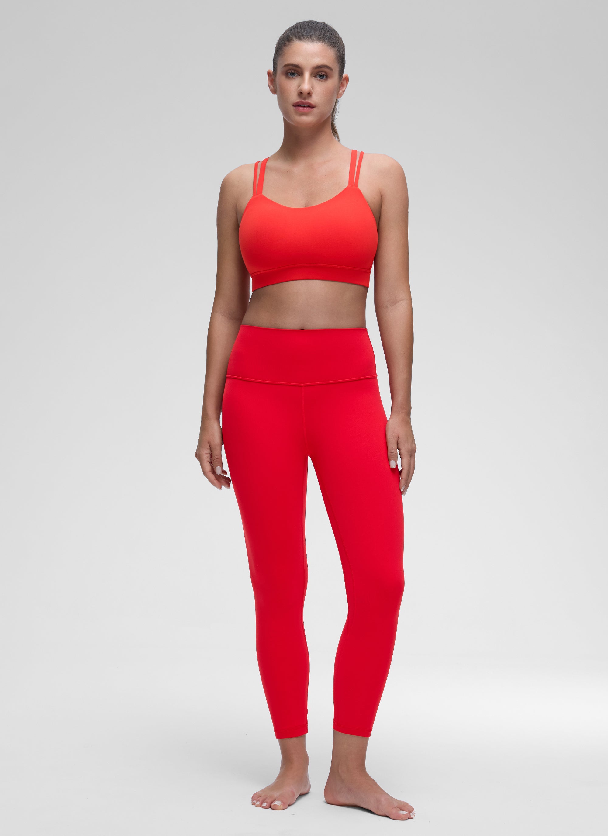 CRZ YOGA Damen Butterluxe Softness Mold U-Ausschnitt Sports BH Tiefrot