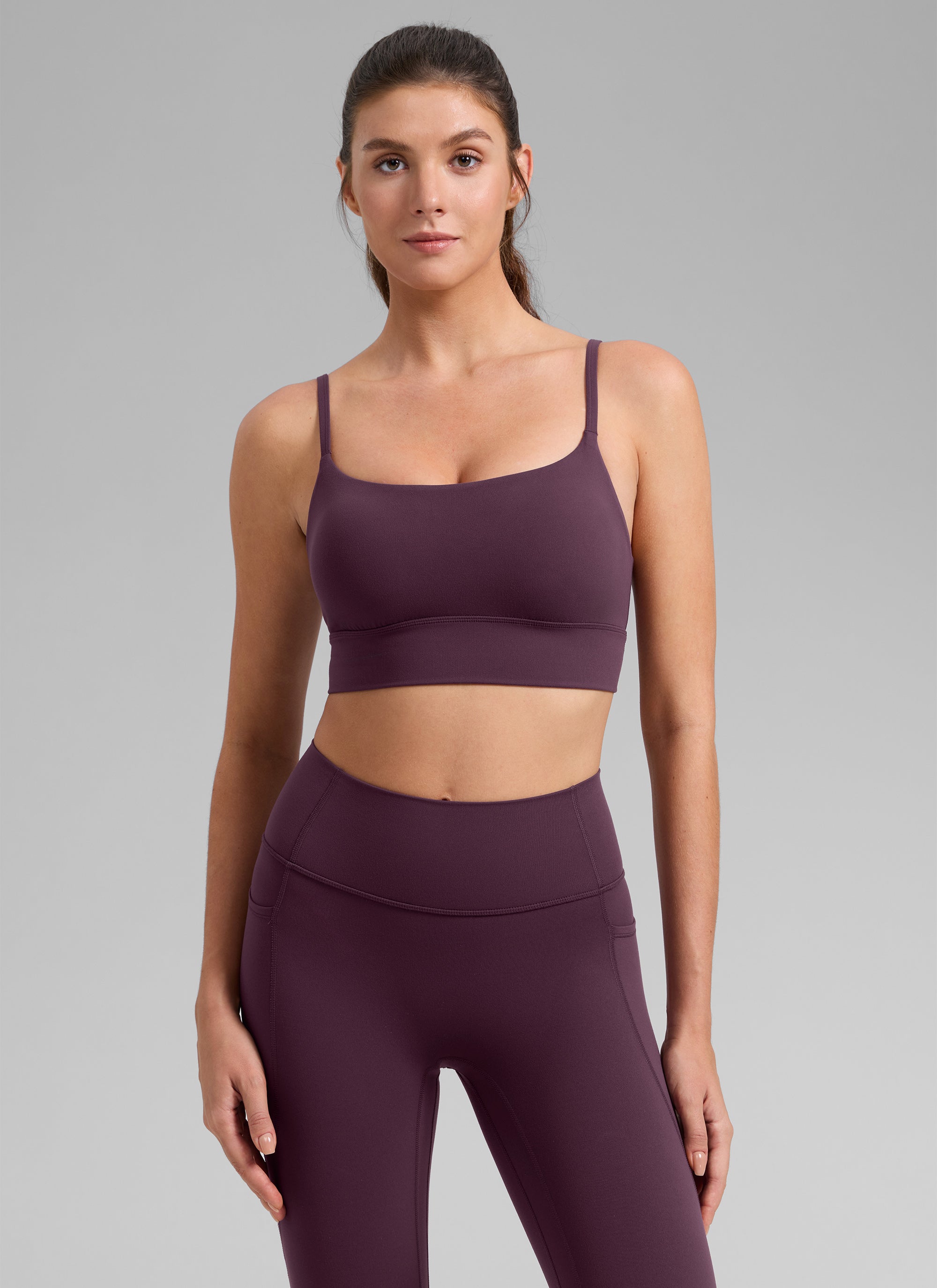 CRZ YOGA Damen Butterlift U-Ausschnitt Langleine Cropped Sports BHs Dunkellila