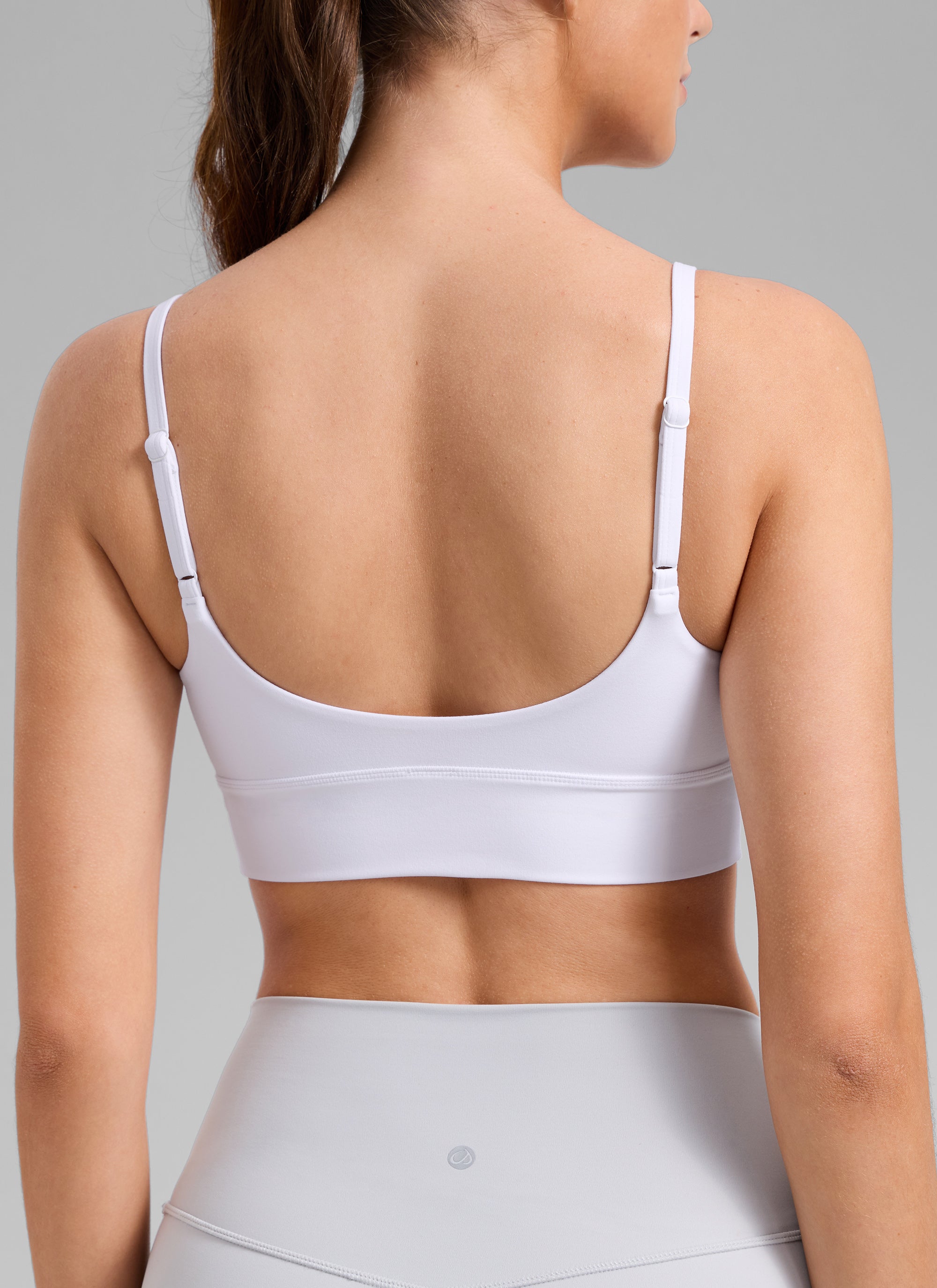 CRZ YOGA Damen Butterlift U-Ausschnitt Langleine Cropped Sports BHs Weiss