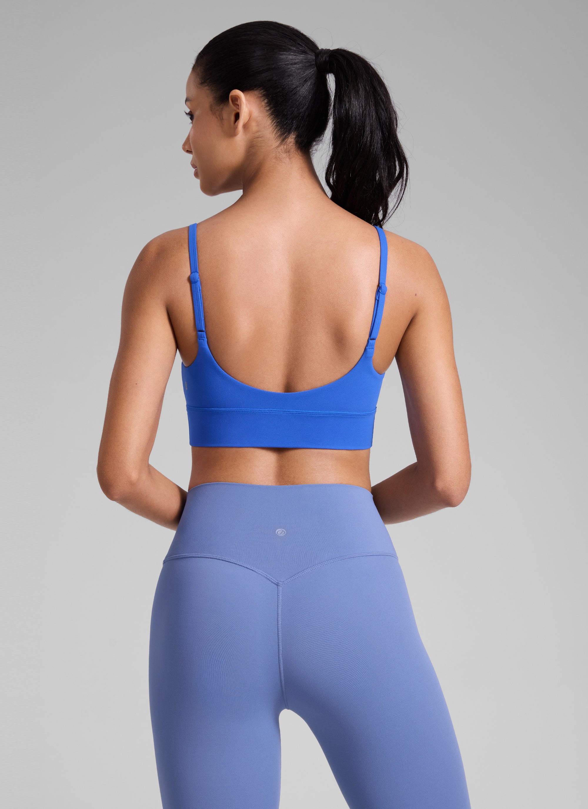 CRZ YOGA Damen Butterlift U-Ausschnitt Langleine Cropped Sports BHs Königlich