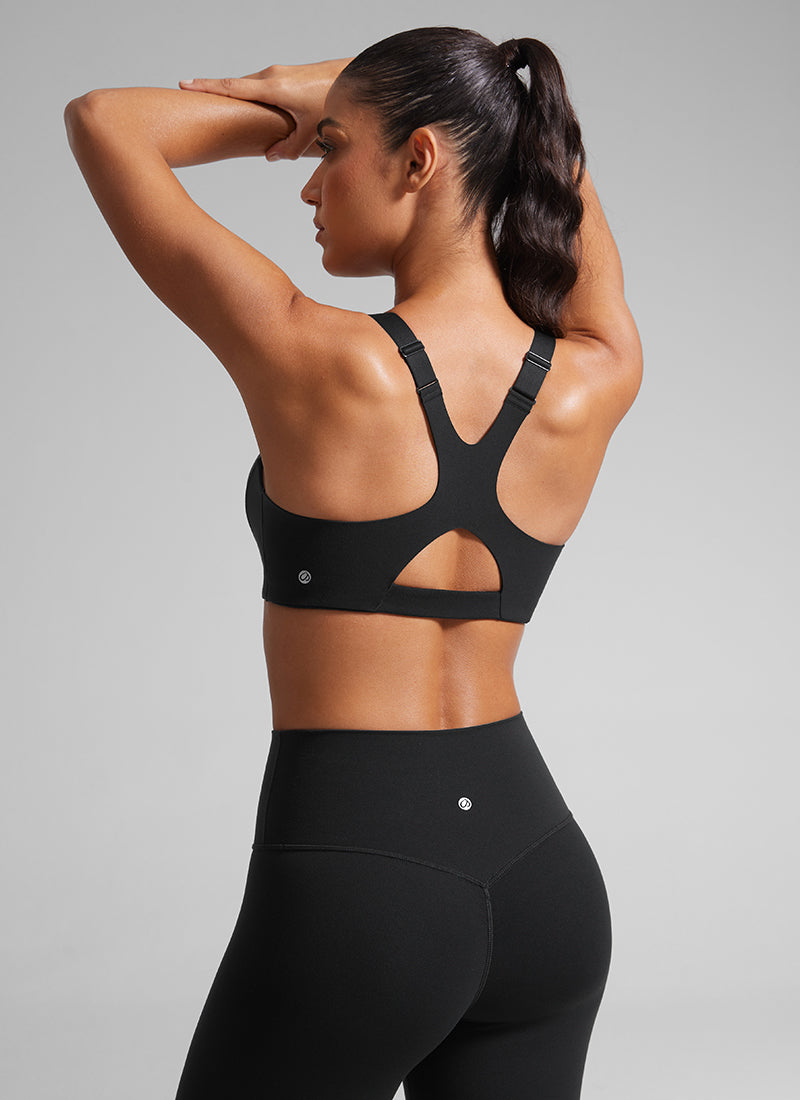 CRZ YOGA Women's Gym Top Butterlift Scoop Neck Bra Adjustable Straps Schwarz