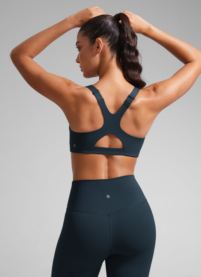 CRZ YOGA Women's Gym Top Butterlift Scoop Neck Bra Adjustable Straps Echte Marine