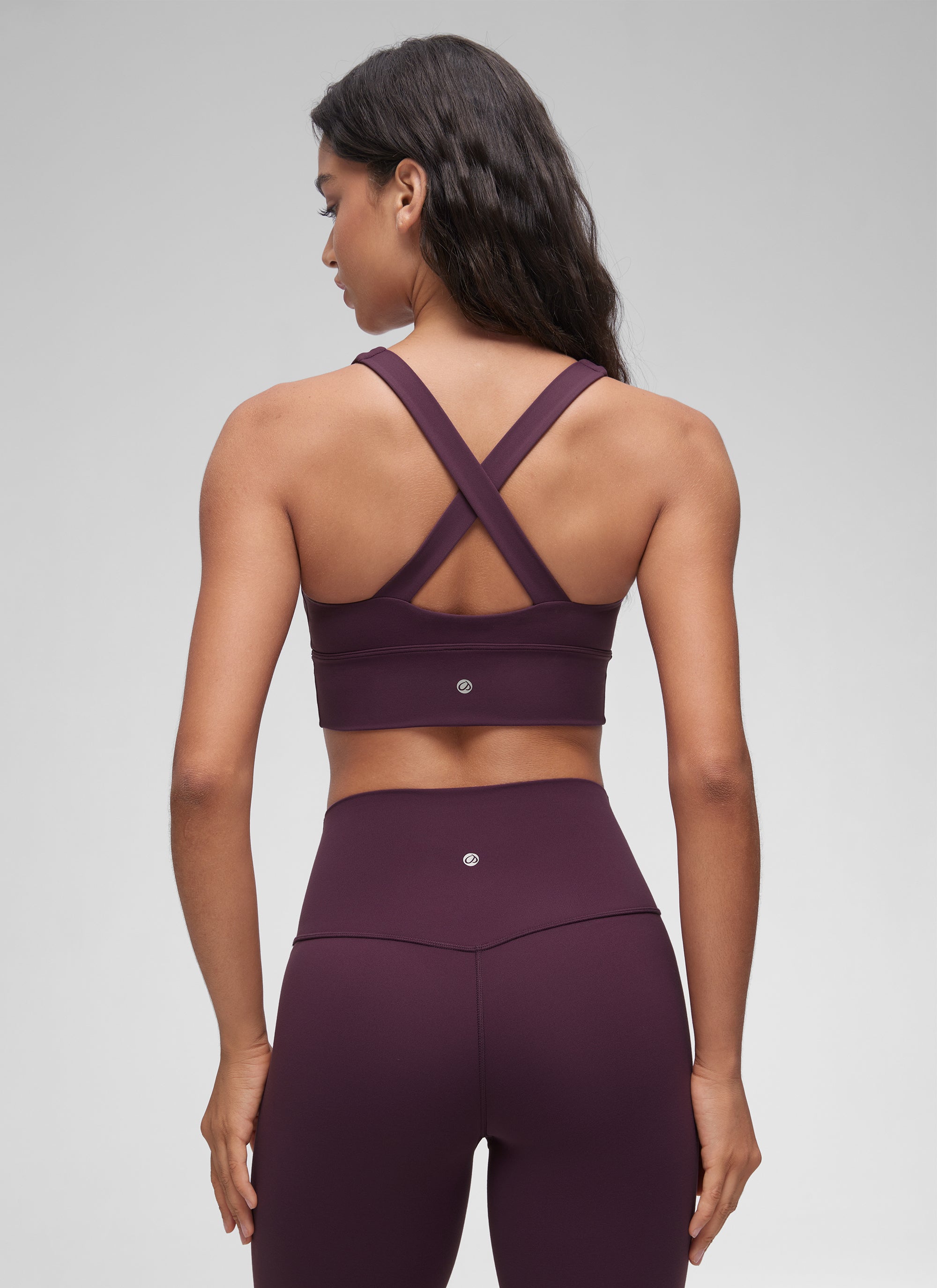 CRZ YOGA Damen Butterluxe Gerüscht V-Ausschnitt Longline Sports BH Dunkellila
