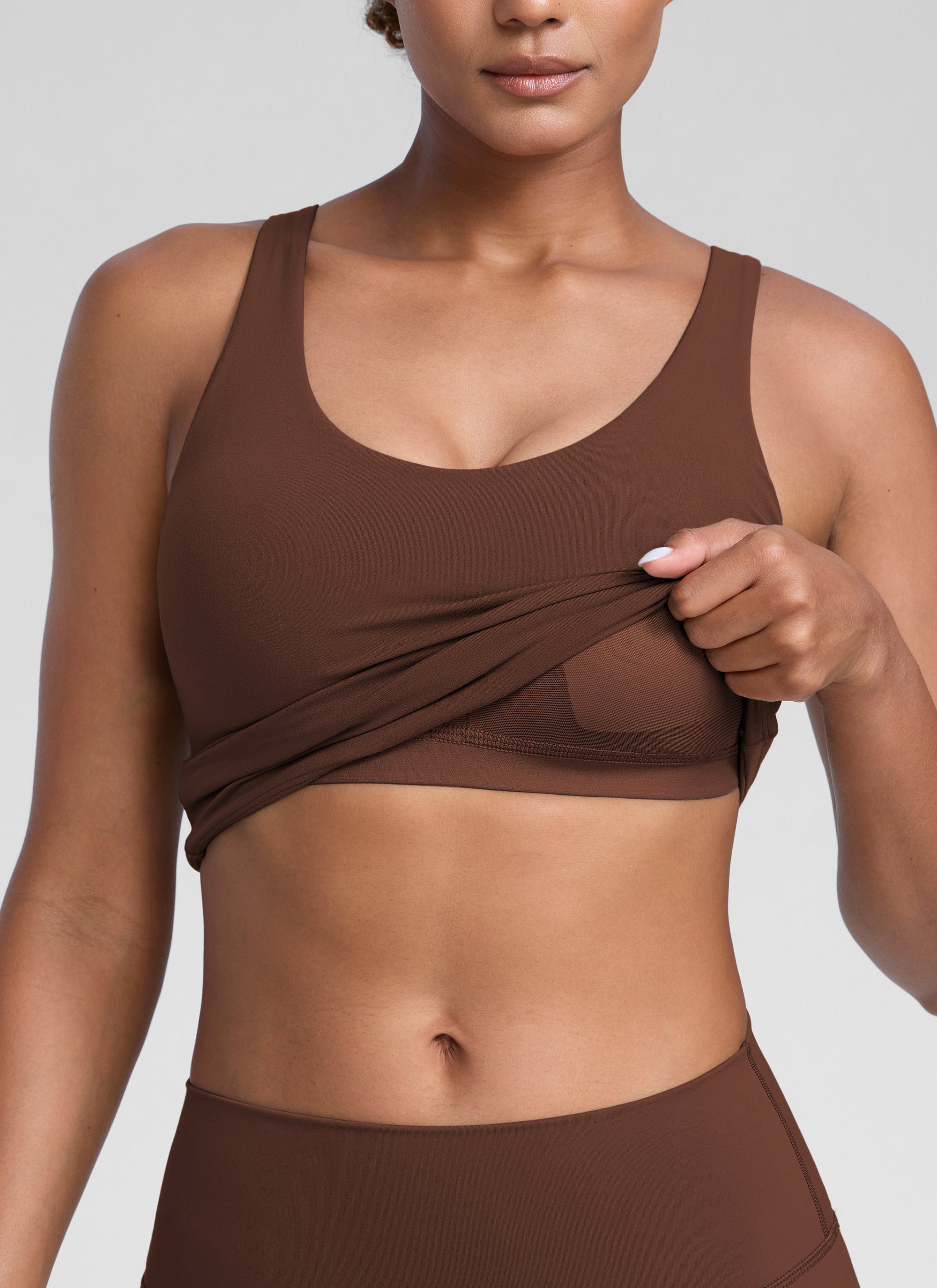 CRZ YOGA Womens Butterlift Racerback U Neck Yoga Built in Bra Tank Kaffeebraun