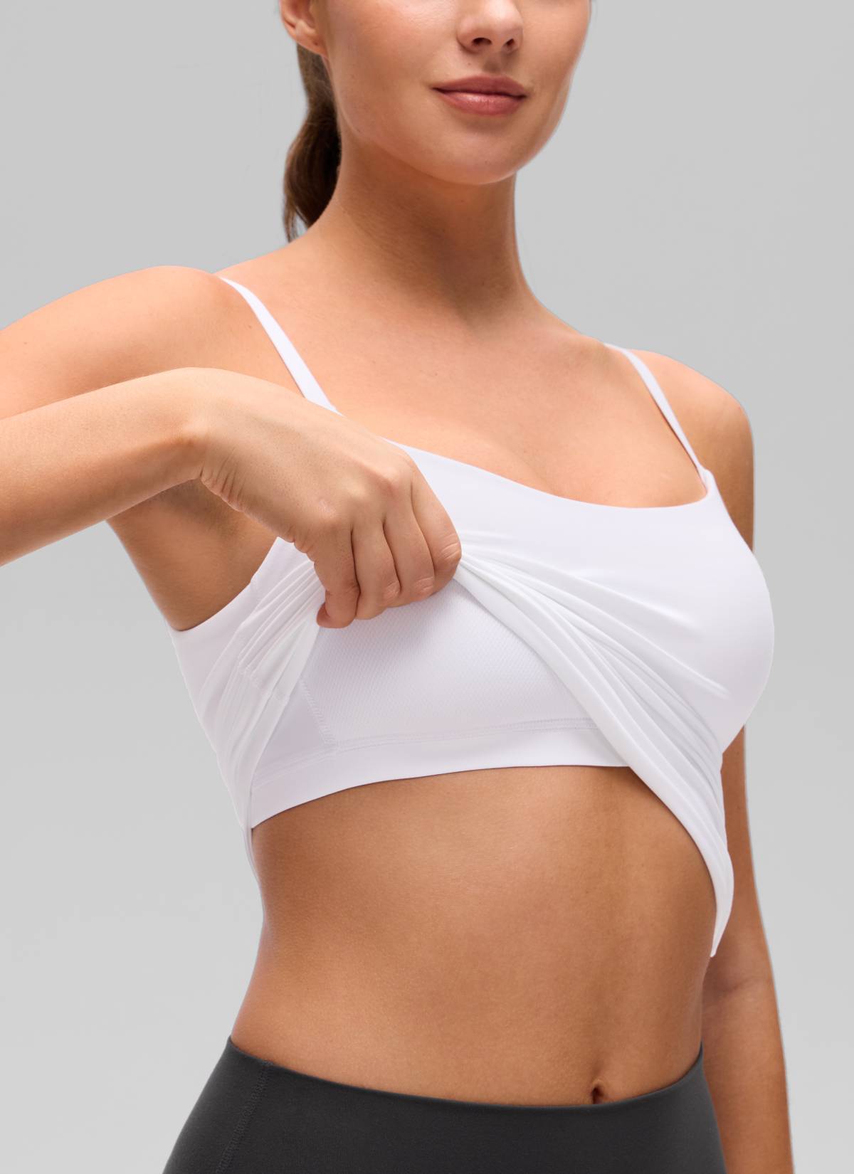 CRZ YOGA Damen Butterluxe Mold Geformter Becher Crop Tank Top Weiss