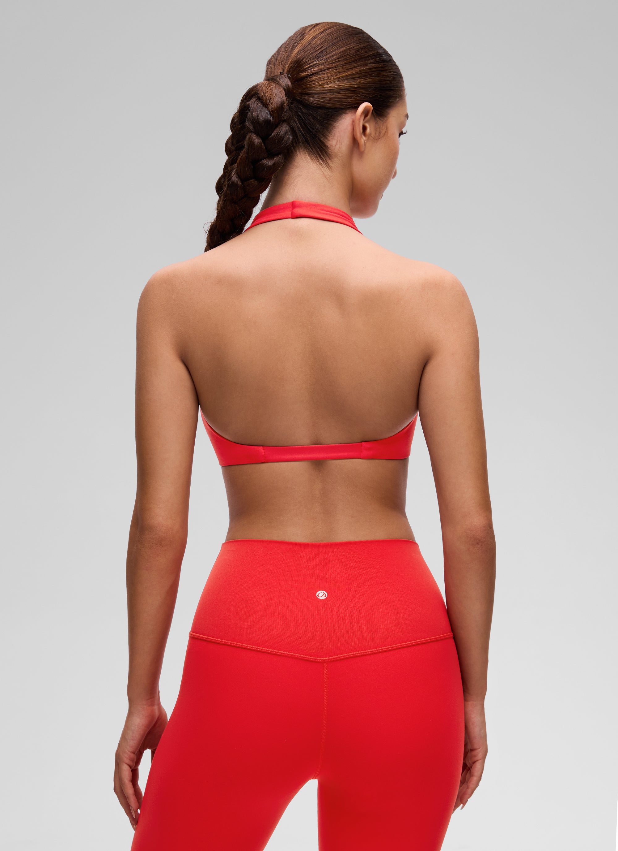 CRZ YOGA Damen Butterluxe Tiefer V-Ausschnitt Twist Halfter Sports BH Tiefrot