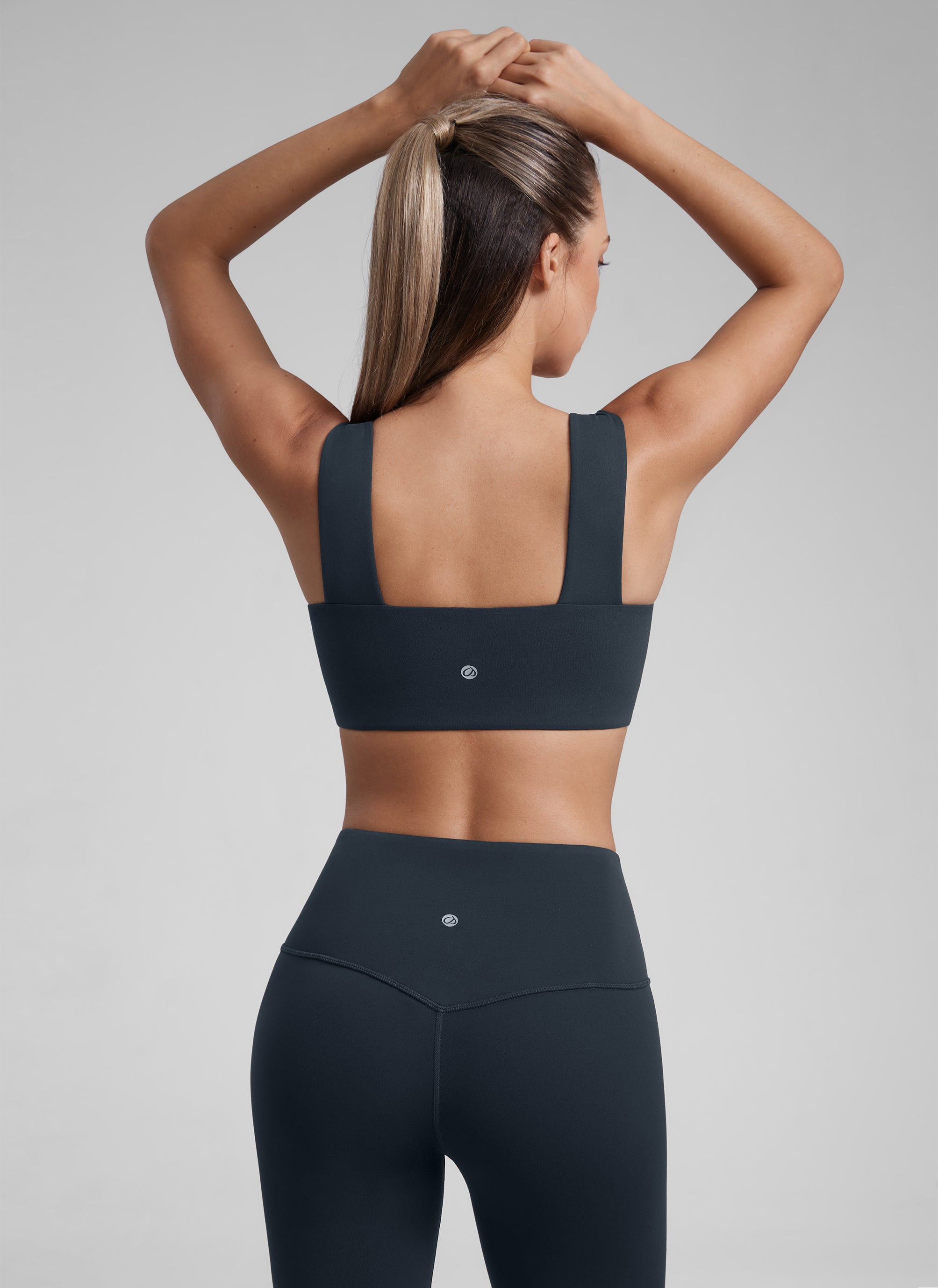 CRZ YOGA Damen Butterluxe Quadratischer Hals Sports BH Echte Marine