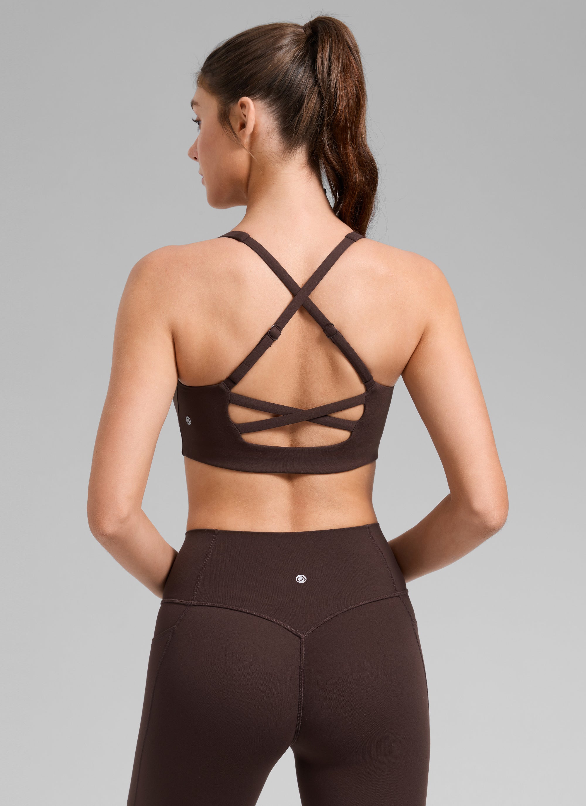 CRZ YOGA Damen Butterlift Kreuz Zurück U-Ausschnitt Sports BHs Heißes Fudge-Brown