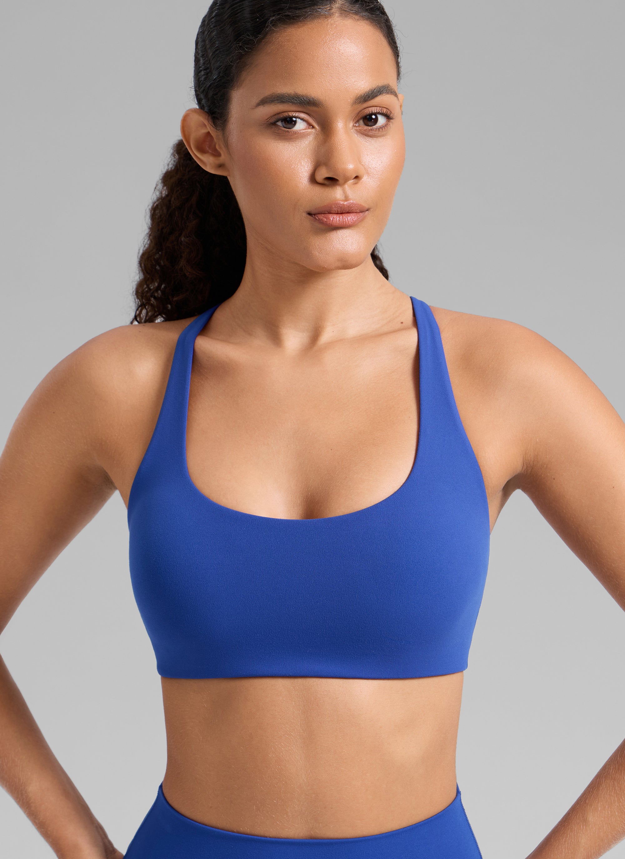 CRZ YOGA Damen Butterlift Kreuz Zurück U-Ausschnitt Sports BHs Wellen Blau