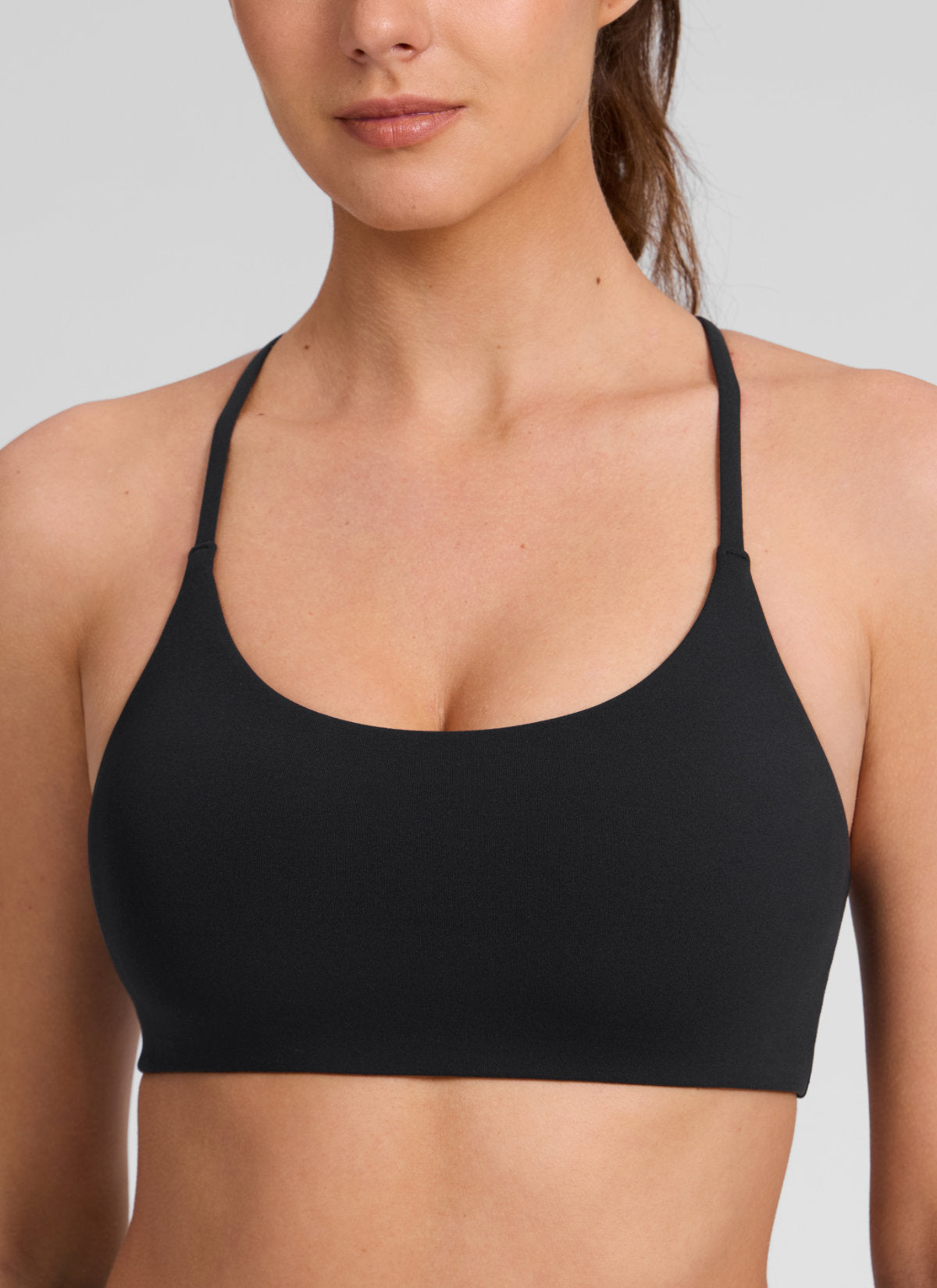 CRZ YOGA Damen Butterlift Doppelt Gefüttert V-Rücken Sports BHs Schwarz @model_info:Gelya