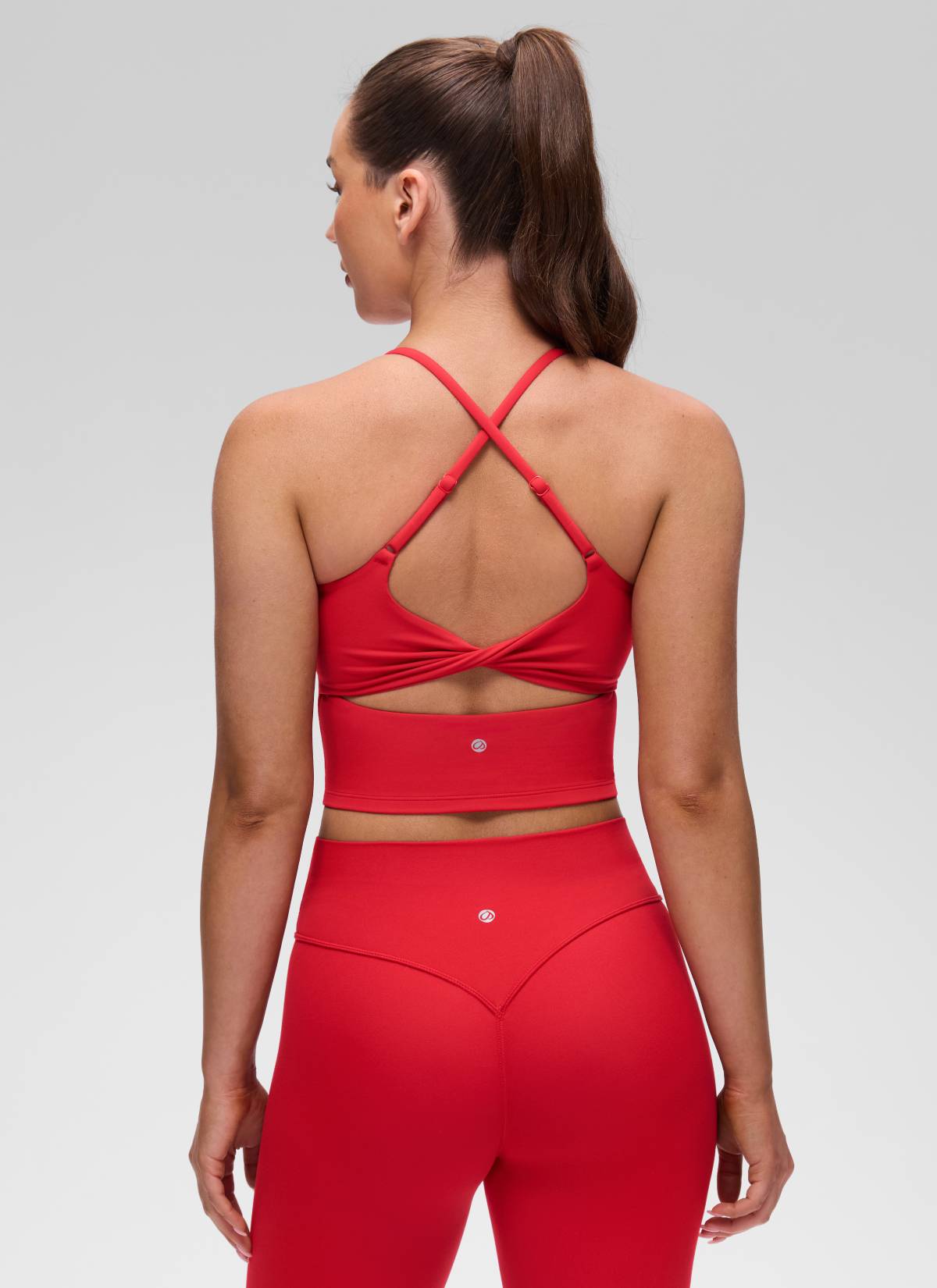CRZ YOGA Damen Butterluxe Verdrehter Rücken Crop Longline Tanktops Aurora Rot