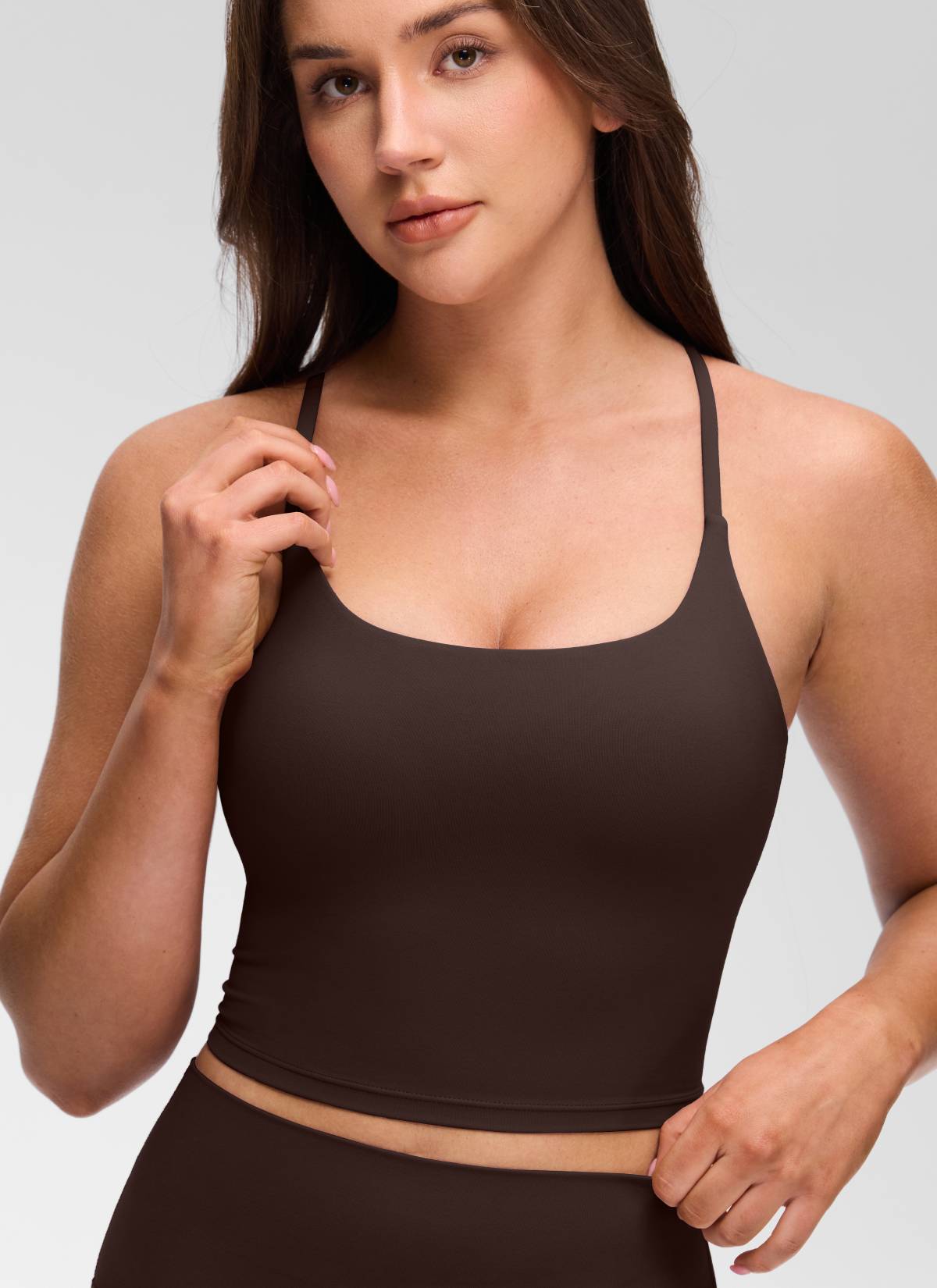 CRZ YOGA Damen Butterluxe Verdrehter Rücken Crop Longline Tanktops Heißes Fudge-Brown