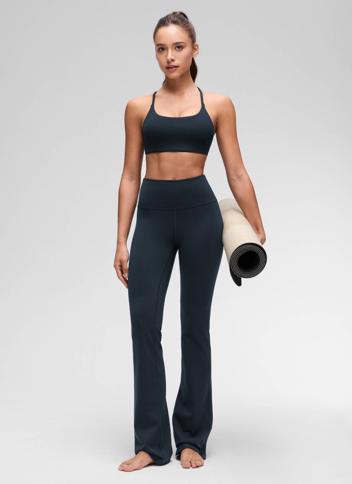CRZ YOGA Damen Butterluxe Verdrehter Criss-Cross-Rücken Sports BHs Echte Marine