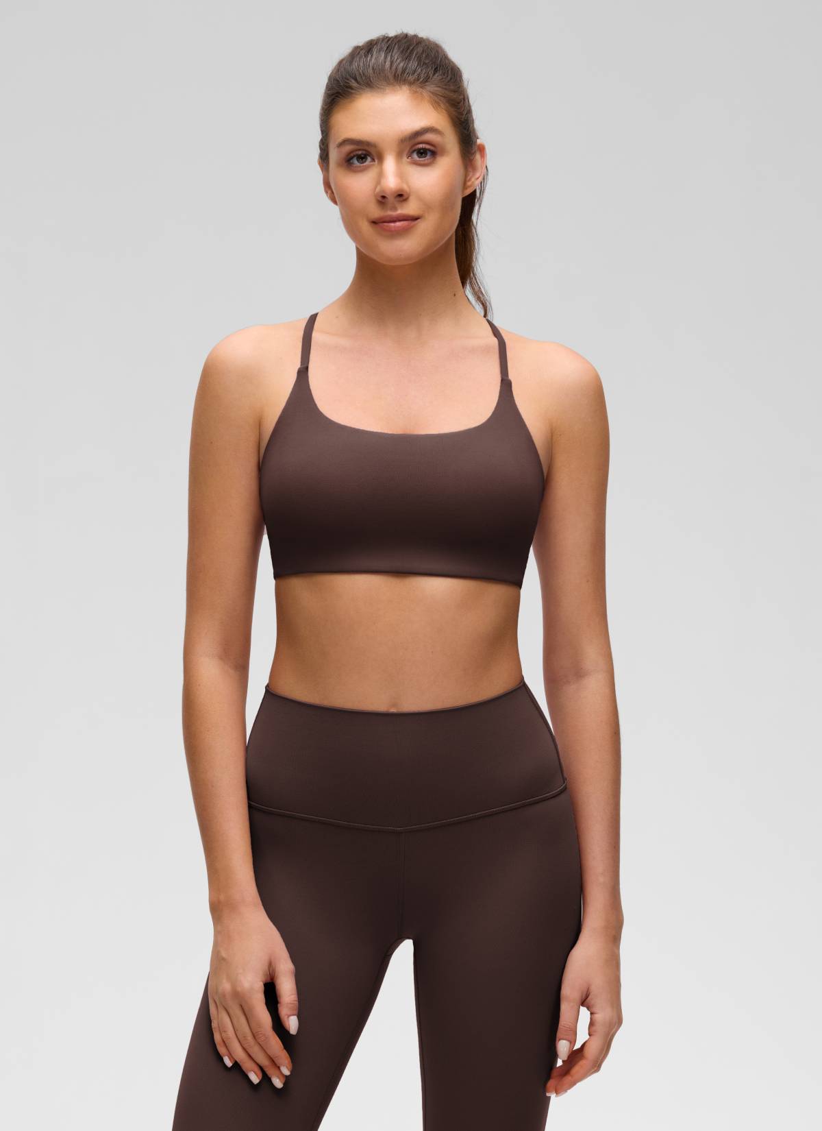CRZ YOGA Damen Butterluxe Verdrehter Criss-Cross-Rücken Sports BHs Heißes Fudge-Brown