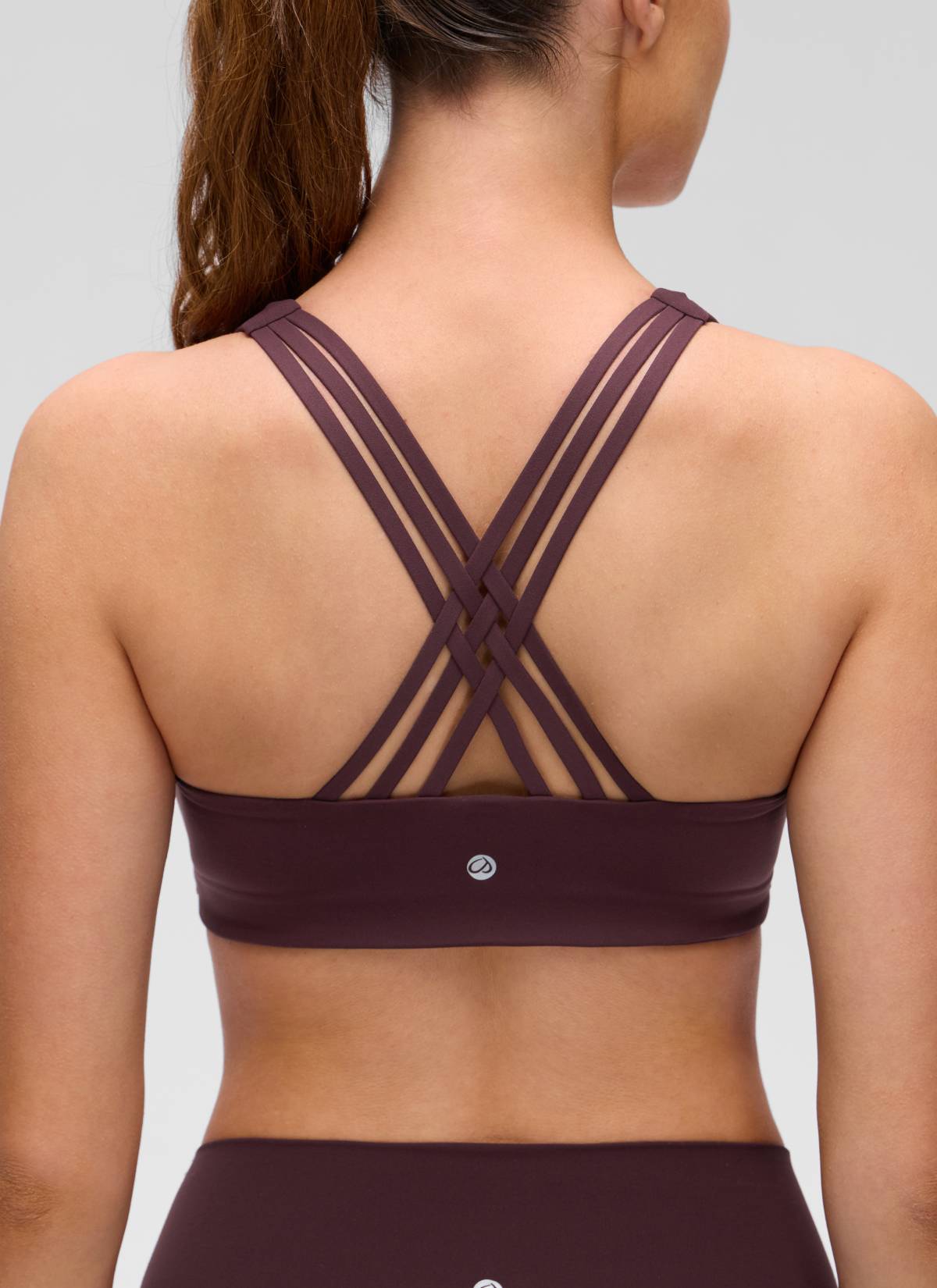 CRZ YOGA Women's Butterluxe Yoga V Neck Strappy Back Sports Bra Reife Pflaume