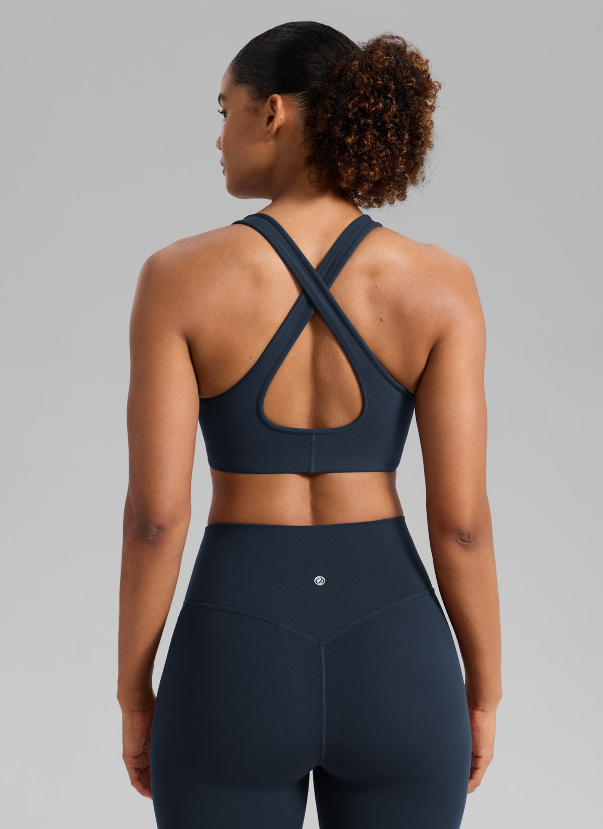CRZ YOGA Damen Butterlift Tiefer V-Ausschnitt Breite Riemen Sports BHs Echte Marine @model_info:Barbara