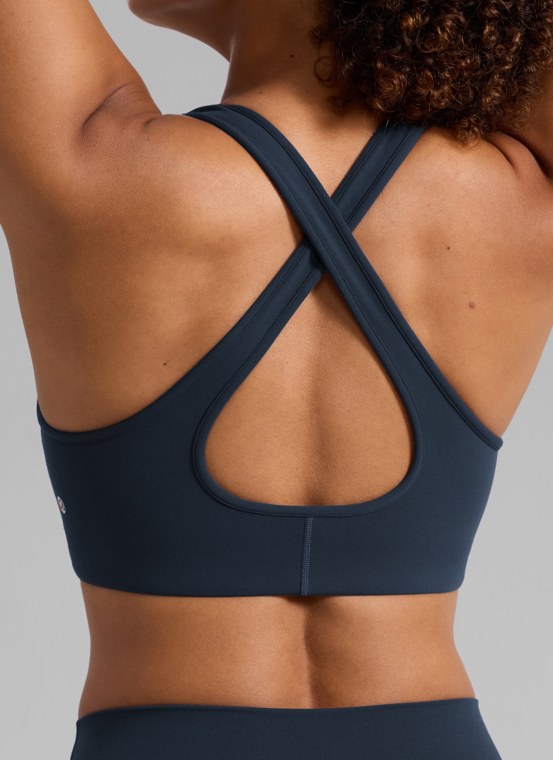 CRZ YOGA Damen Butterlift Tiefer V-Ausschnitt Breite Riemen Sports BHs Echte Marine @model_info:Barbara