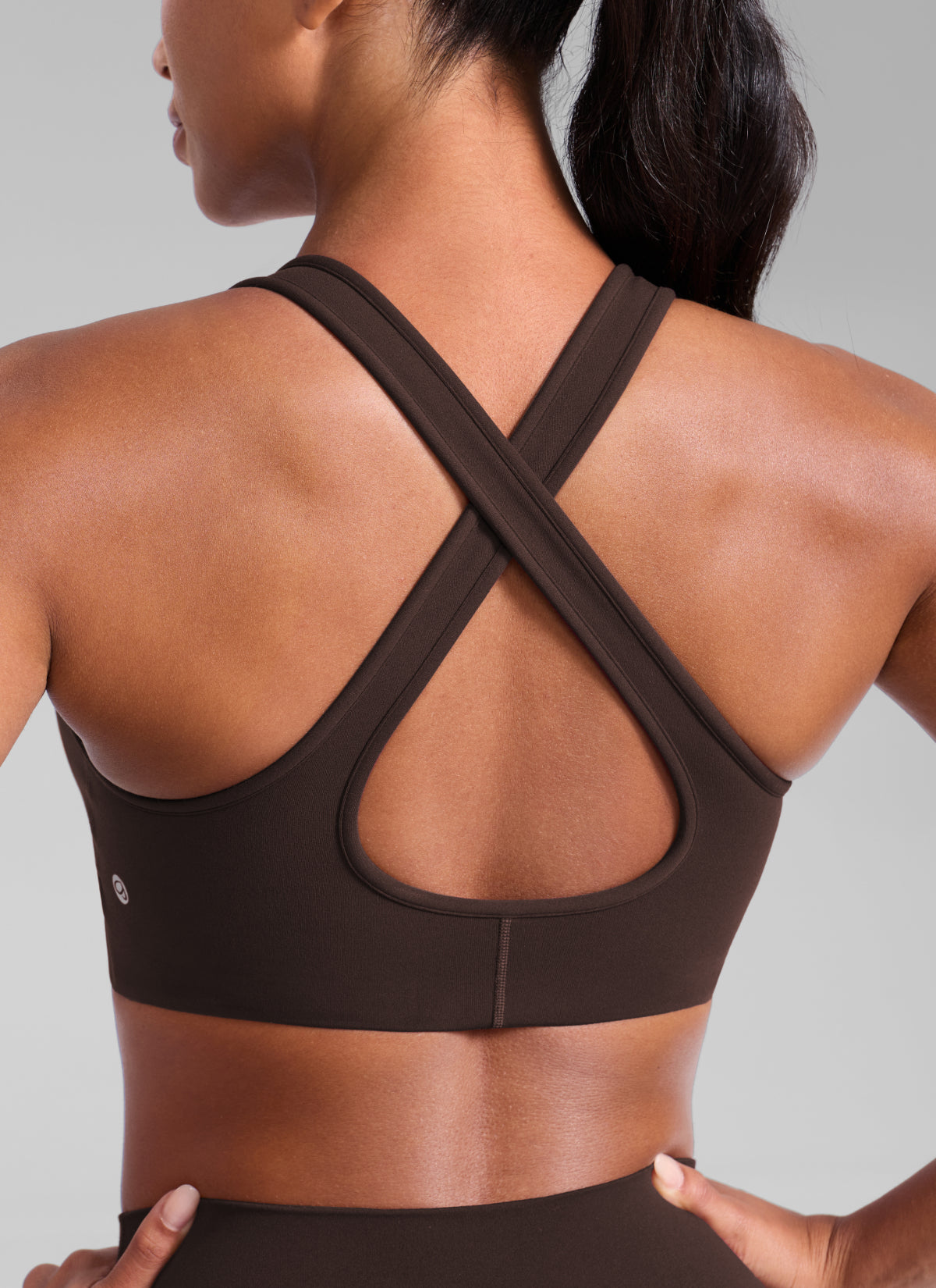 CRZ YOGA Damen Butterlift Tiefer V-Ausschnitt Breite Riemen Sports BHs Heißes Fudge-Brown