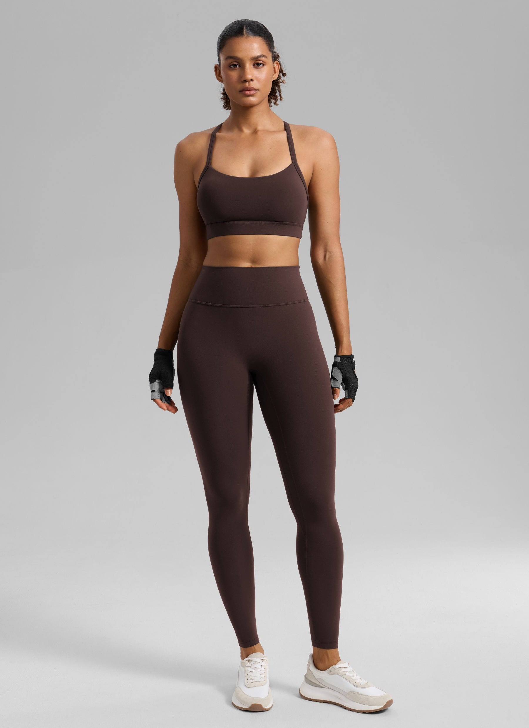 CRZ YOGA Damen Butterlift Verstellbare Dünne Träger Kreuzrücken BHs Heißes Fudge-Brown @model_info:Barbara