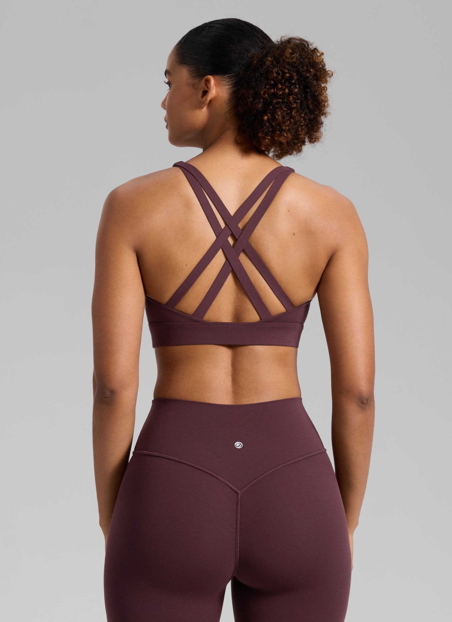 CRZ YOGA Damen Butterlift Breite Träger Kreuzrücken Sports BHs Reife Pflaume @model_info:Barbara