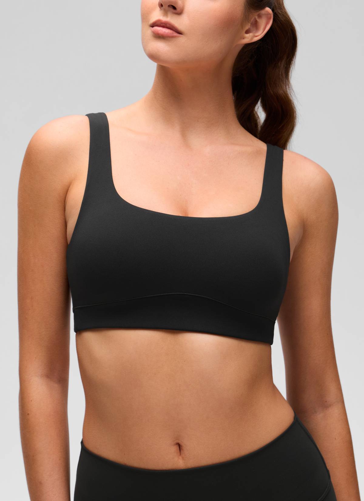 CRZ YOGA Women's Butterluxe Yoga U Back Sports Bra Light Support Schwarz