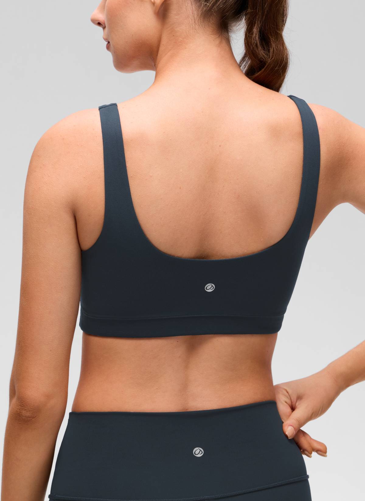 CRZ YOGA Women's Butterluxe Yoga U Back Sports Bra Light Support Echte Marine