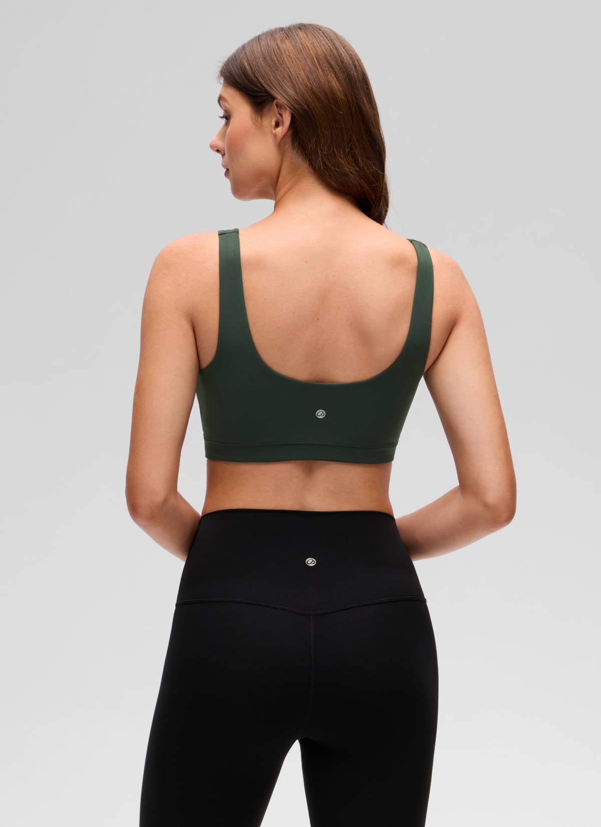 CRZ YOGA Women's Butterluxe Yoga U Back Sports Bra Light Support Legende Grün