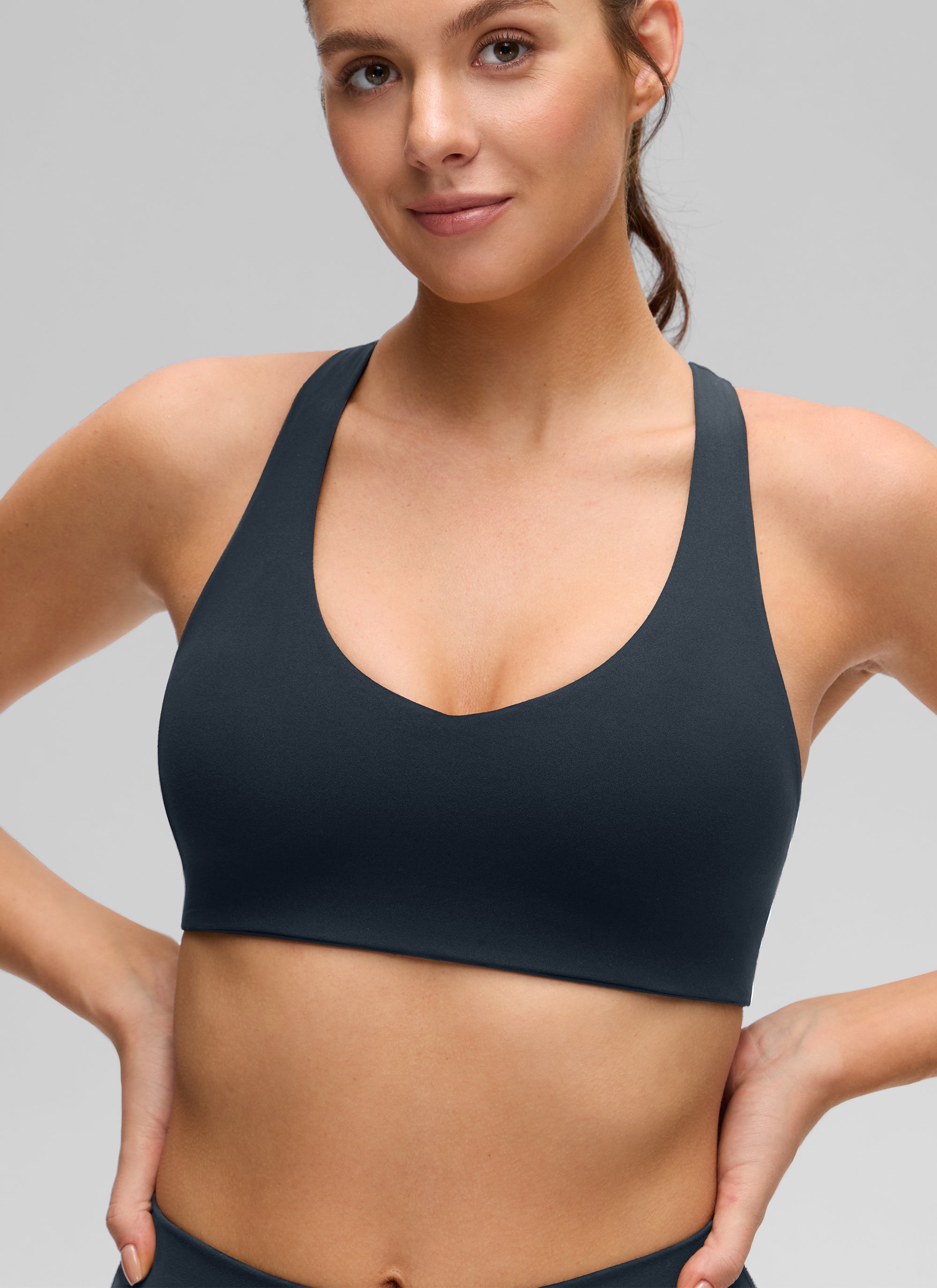 CRZ YOGA Damen Butterluxe V-Ausschnitt Racerback Sport BH Echte Marine