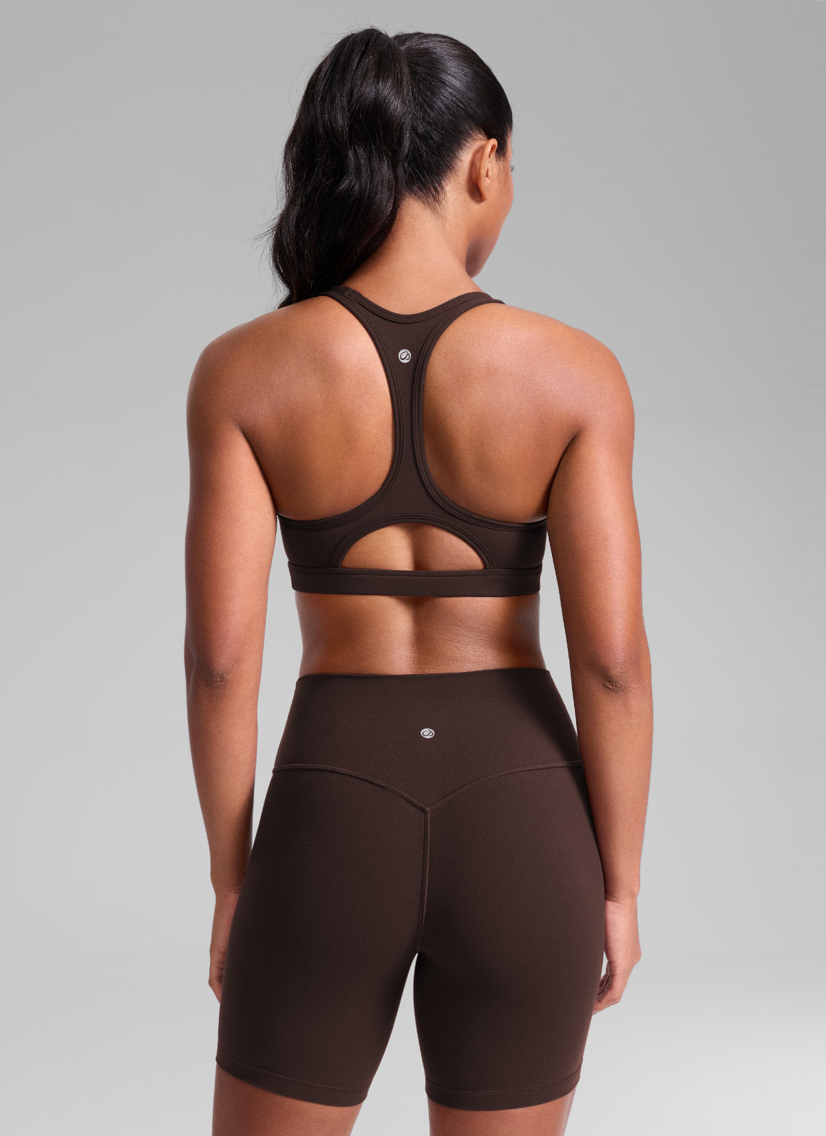 CRZ YOGA Damen Butterlift Racerback U-Ausschnitt Sports BHs Heißes Fudge-Brown