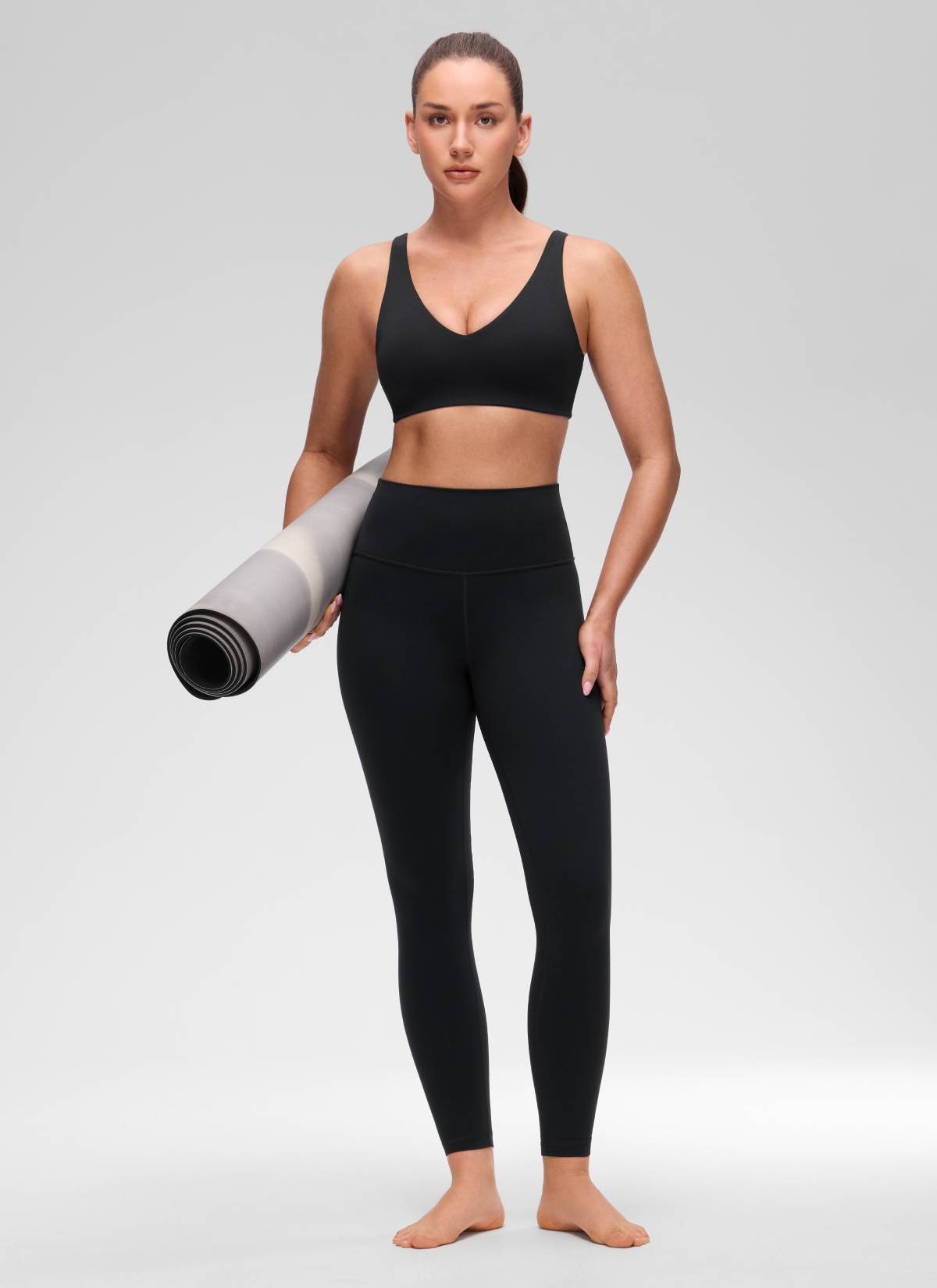 CRZ YOGA Women's Butterluxe Yoga U Back Sports Bra Light Support Schwarz