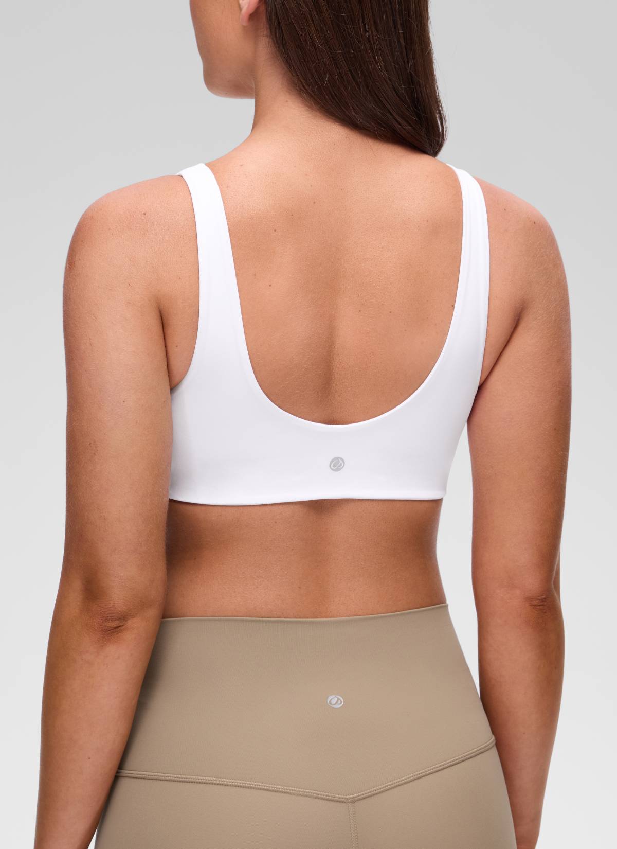 CRZ YOGA Women's Butterluxe Yoga U Back Sports Bra Light Support Weiss