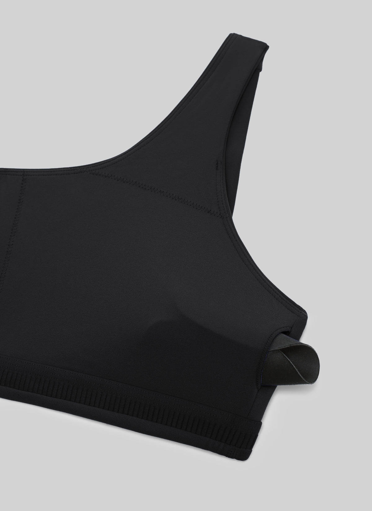 CRZ YOGA Damen Butterlift Sport-BH mit Asymmetrischen Trägern Schwarz