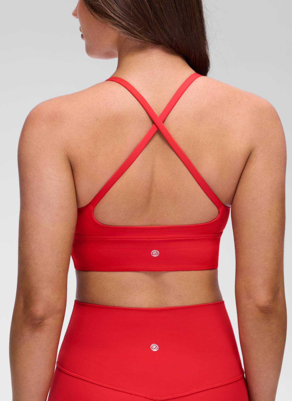 CRZ YOGA Women's Butterluxe Yoga V Neck Cross Back Longline Sports Bra Tiefrot