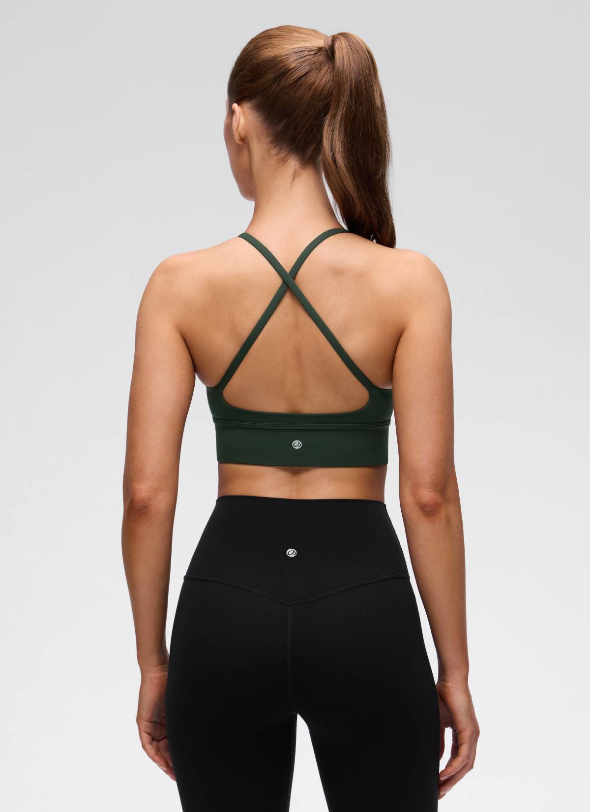 CRZ YOGA Women's Butterluxe Yoga V Neck Cross Back Longline Sports Bra Legende Grün