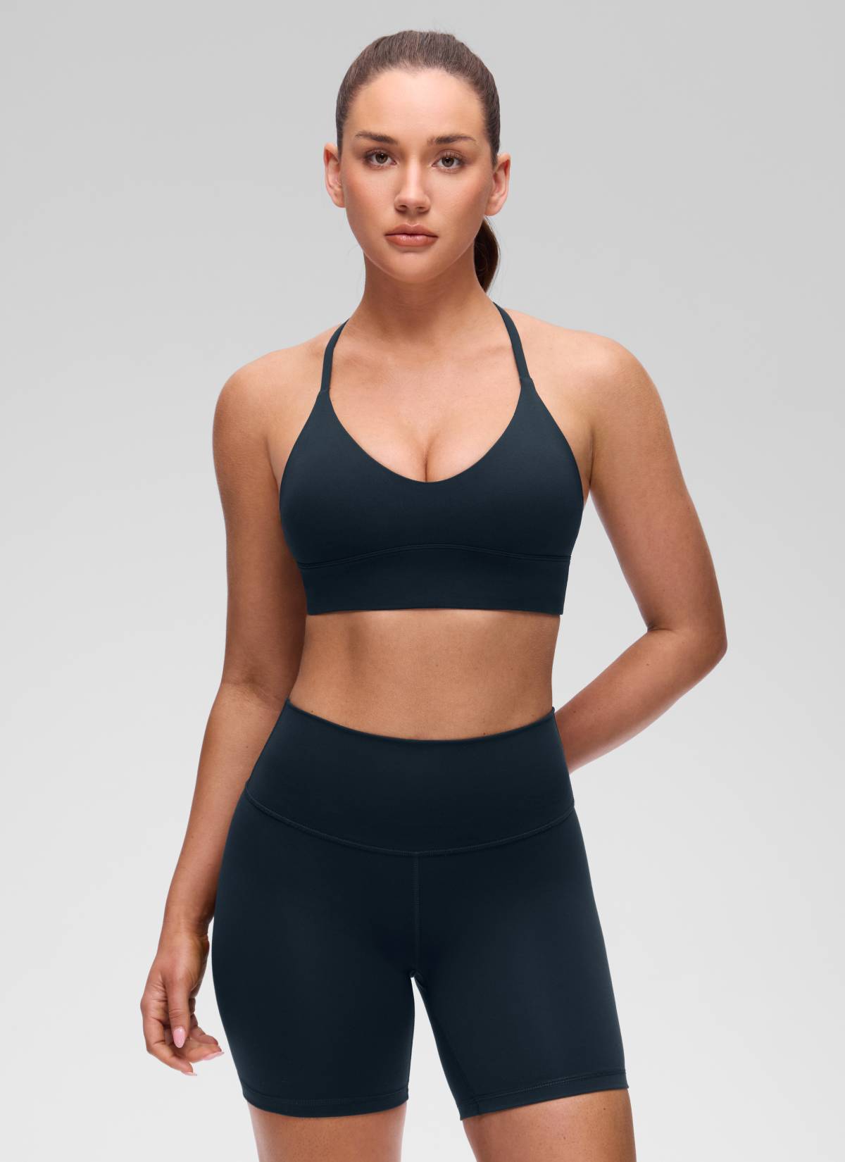 CRZ YOGA Women's Butterluxe Yoga V Neck Cross Back Longline Sports Bra Echte Marine