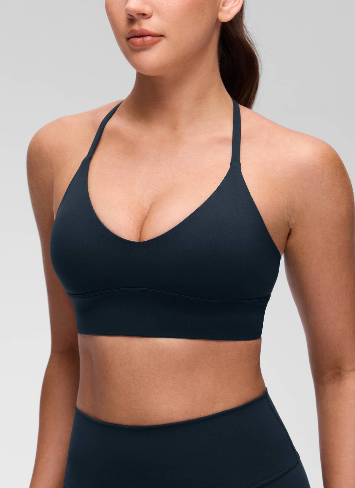 CRZ YOGA Women's Butterluxe Yoga V Neck Cross Back Longline Sports Bra Echte Marine