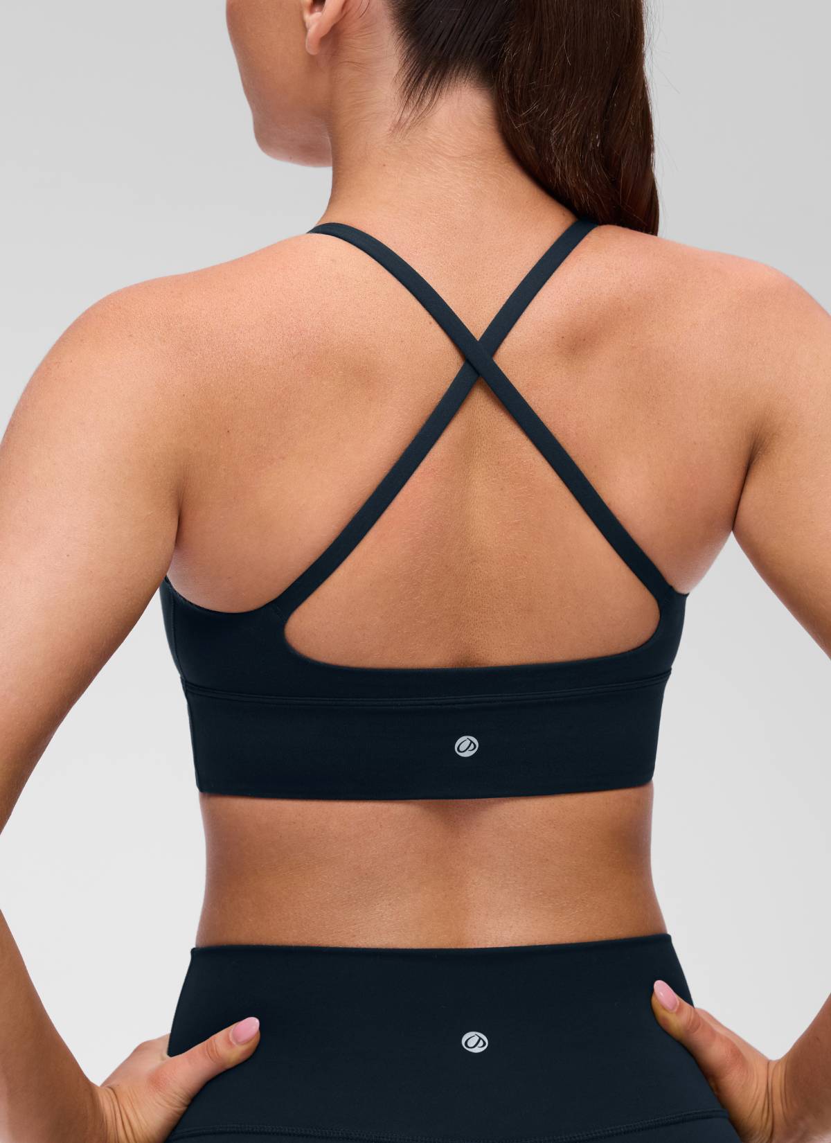 CRZ YOGA Women's Butterluxe Yoga V Neck Cross Back Longline Sports Bra Echte Marine