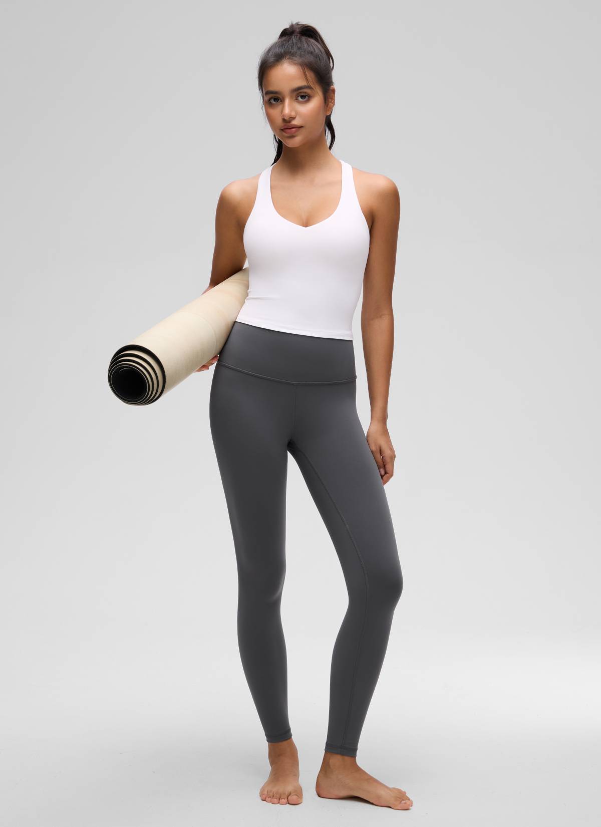 CRZ YOGA Damen V-Ausschnitt Crop Tanktops Bra Racerback Weiss