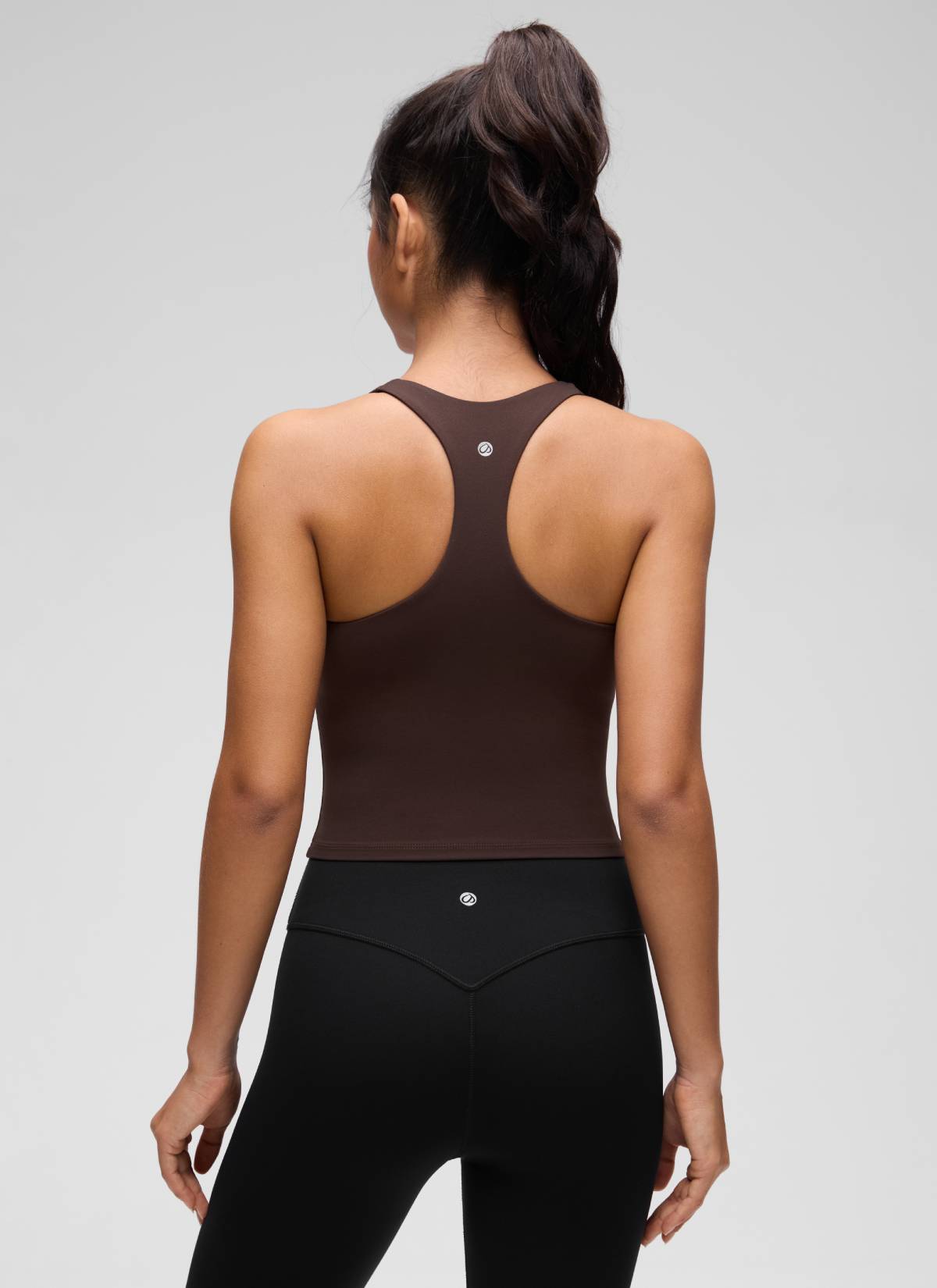 CRZ YOGA Damen V-Ausschnitt Crop Tanktops Bra Racerback Heißes Fudge-Brown