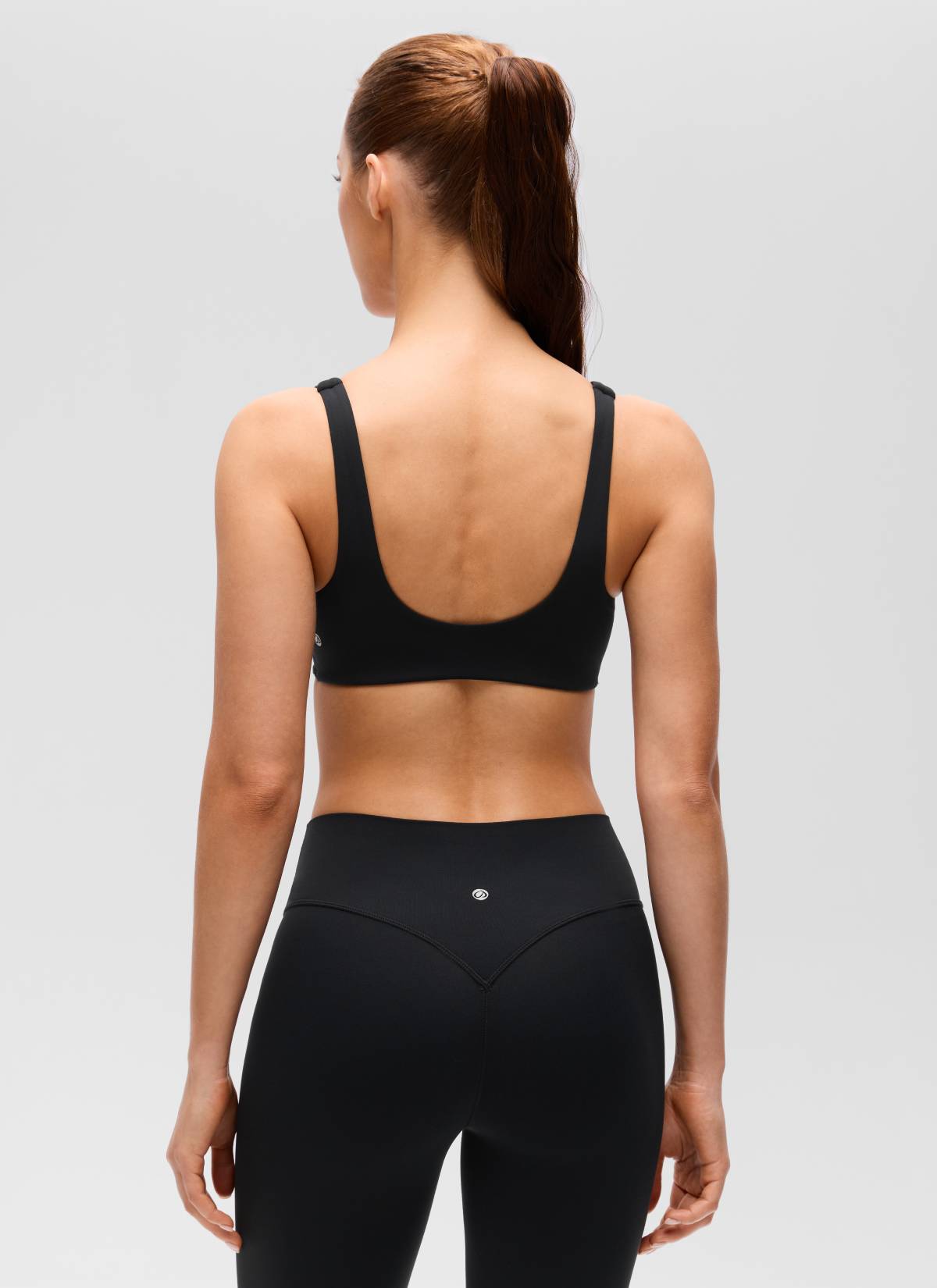 CRZ YOGA Damen Butterluxe Twist Vorne V-Ausschnitt Sport-BH U-Rücken Schwarz