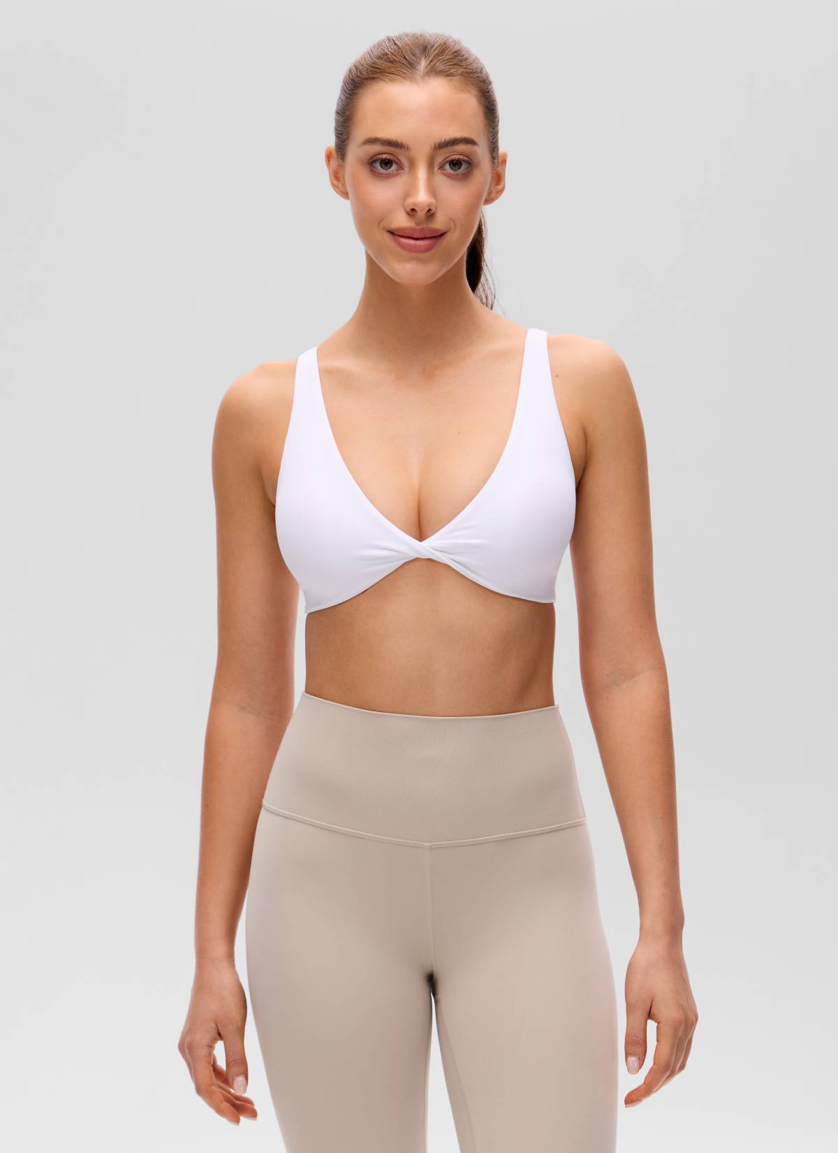 CRZ YOGA Damen Butterluxe Twist Vorne V-Ausschnitt Sport-BH U-Rücken Weiss