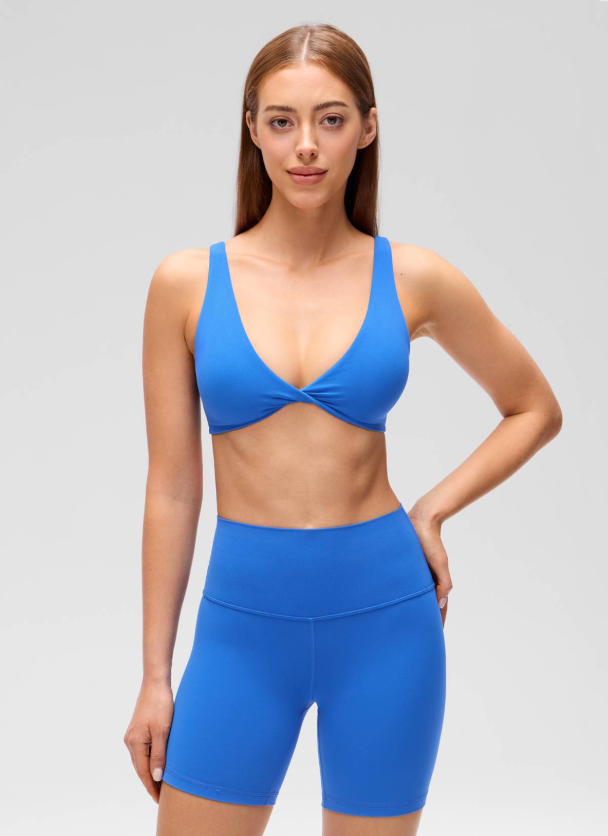 CRZ YOGA Damen Butterluxe Twist Vorne V-Ausschnitt Sport-BH U-Rücken Funkelndes Blau