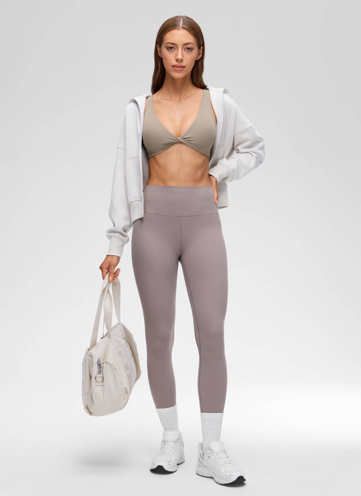 CRZ YOGA Damen Butterluxe Twist Vorne V-Ausschnitt Sport-BH U-Rücken Warmes Aschgrau