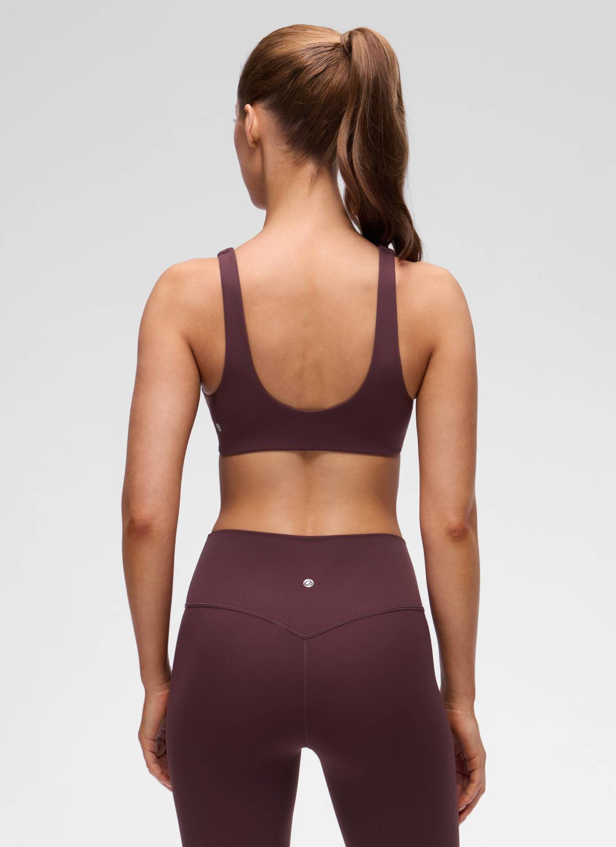 CRZ YOGA Damen Butterluxe Twist Vorne V-Ausschnitt Sport-BH U-Rücken Reife Pflaume