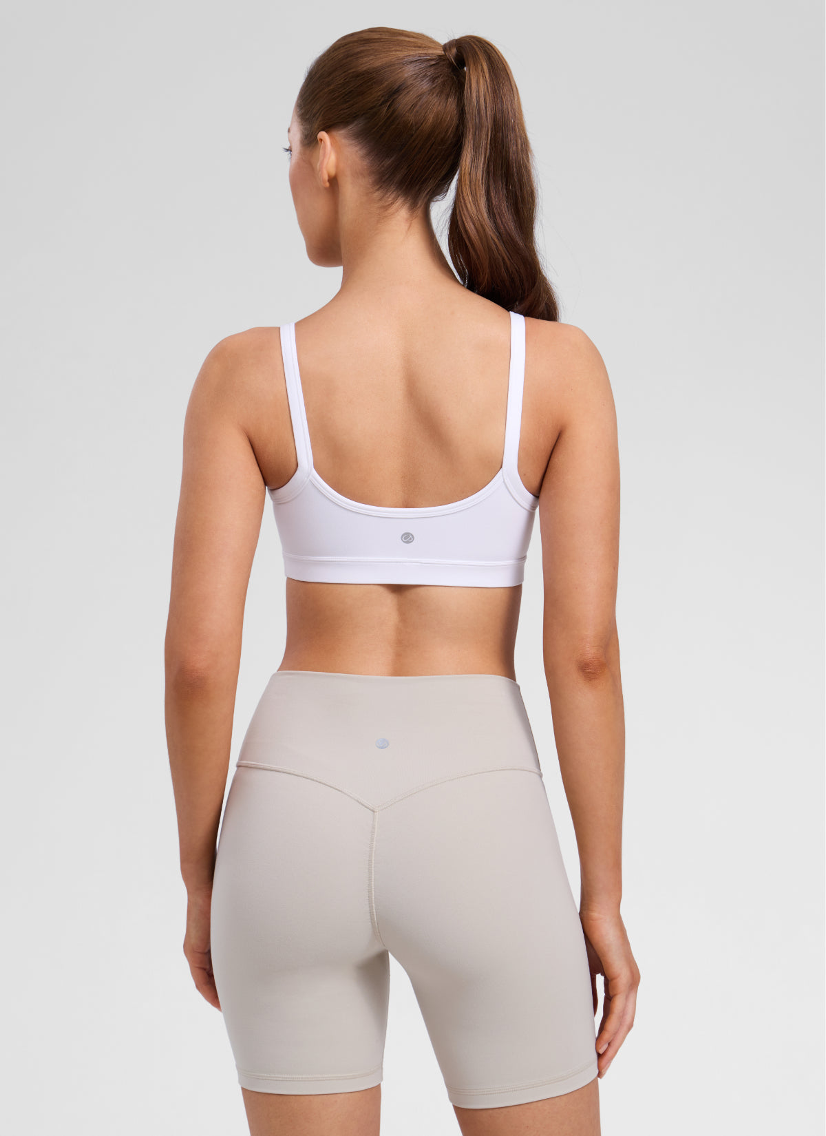 CRZ YOGA Women's Butterlift Workout Scoop Neck Double Lined Sports Bra Weiss