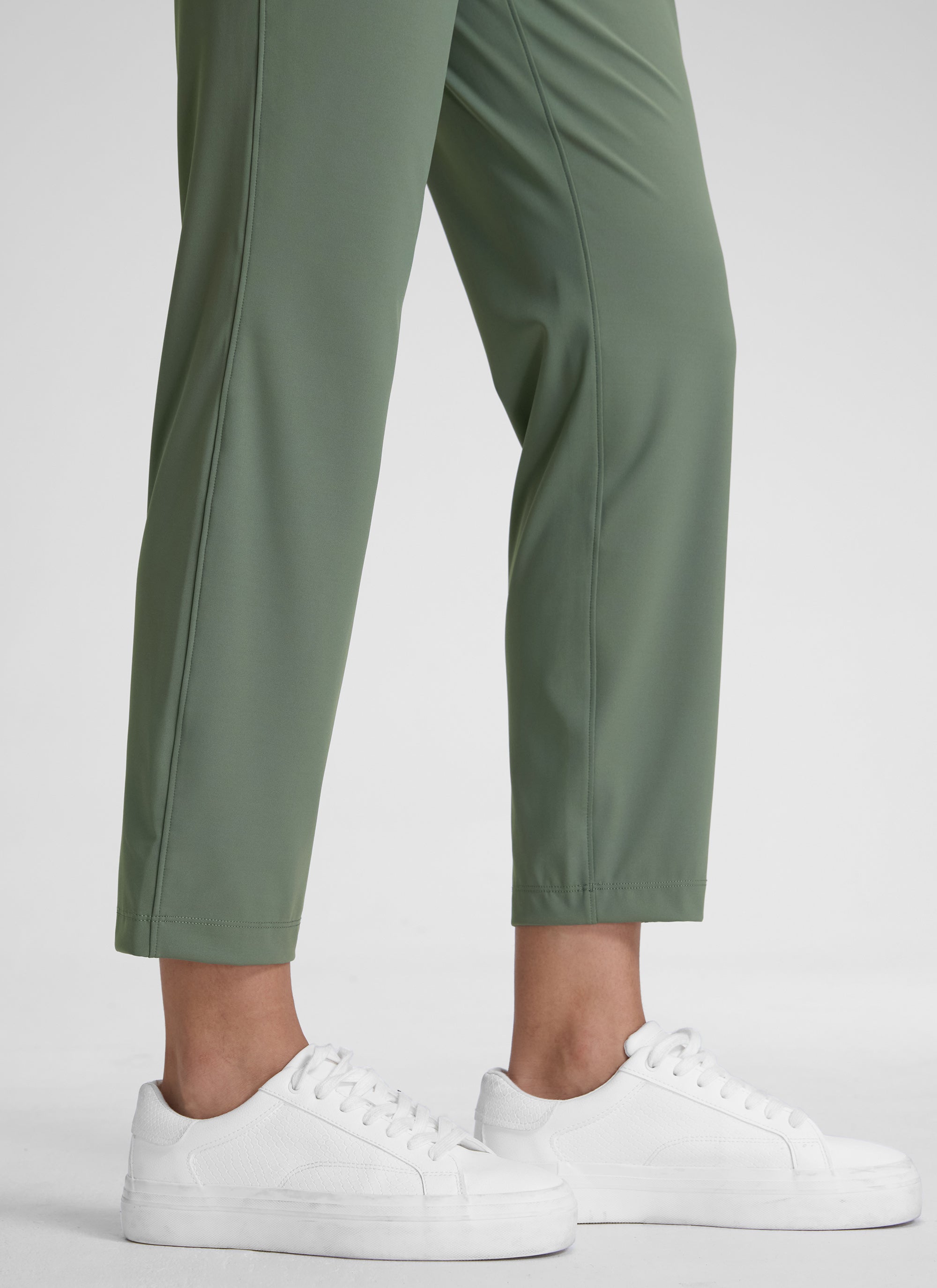 CRZ YOGA Damen 7/8 Stretch Sporthose mit Taschen - 69cm Grauer Salbei